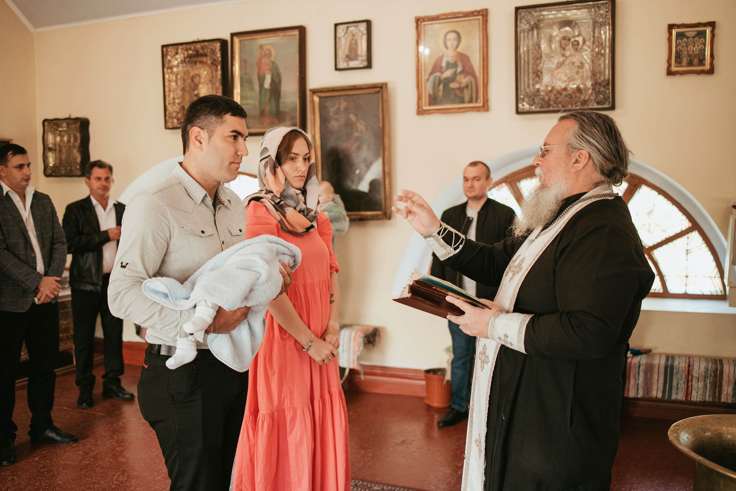 Крещение Алексея. Свадебный фотограф Измаил, Констанца, Бухарест, Галац, Браила Julia Dickinson