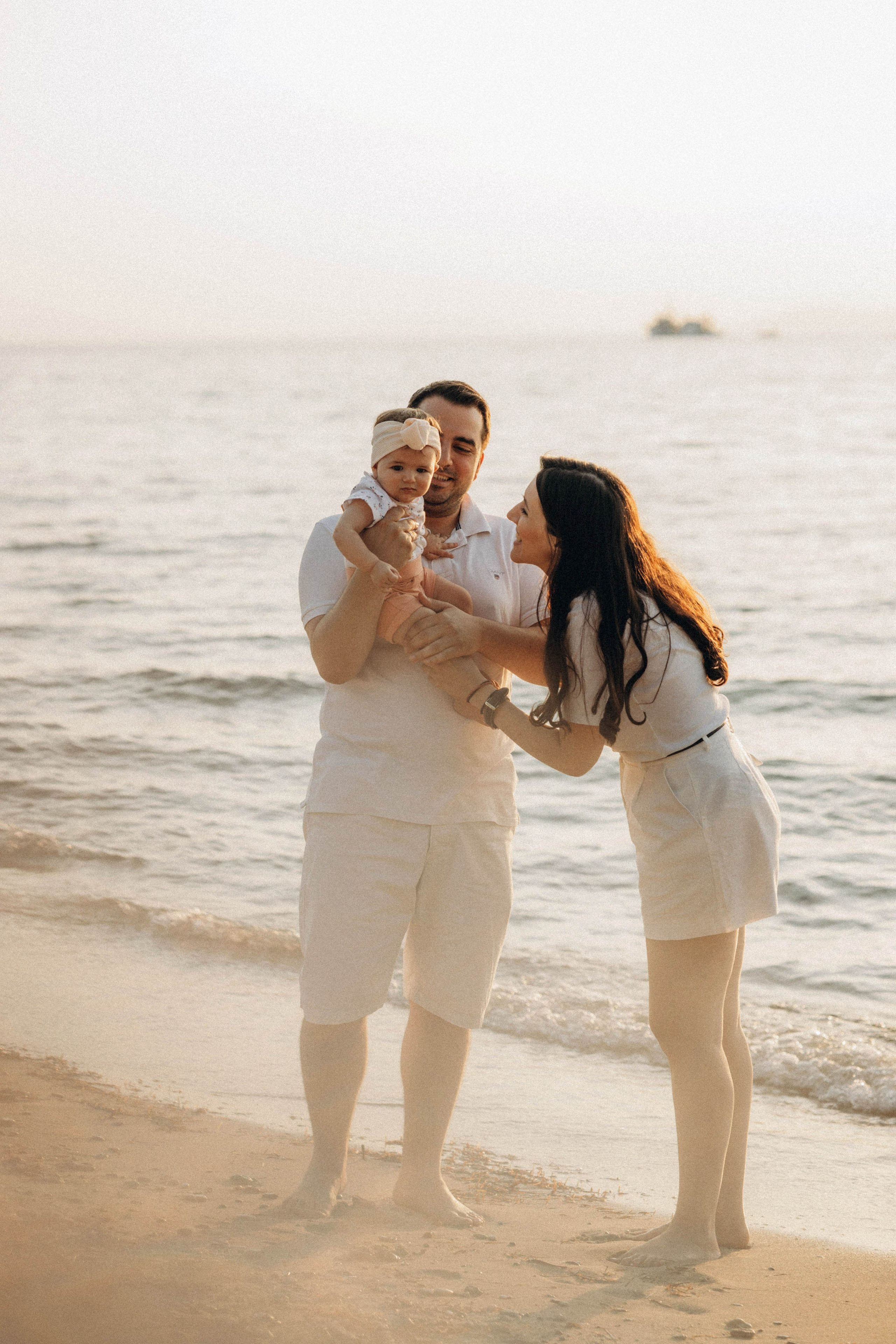 Василис, Василики и Валерия. Свадебный фотограф Измаил, Констанца, Бухарест, Галац, Браила Julia Dickinson