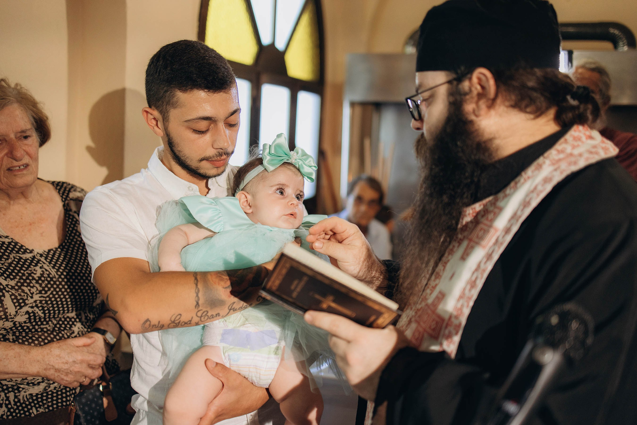 Крещение Ариадни. Свадебный фотограф Измаил, Констанца, Бухарест, Галац, Браила Julia Dickinson