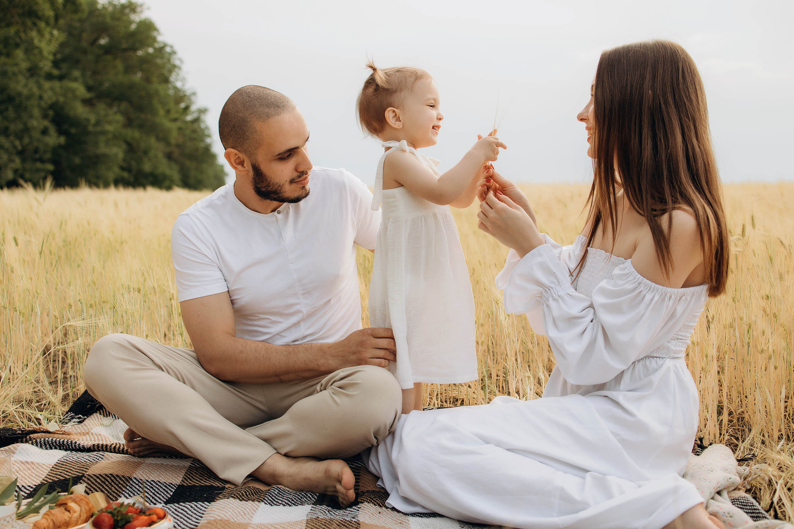 Вячеслав, Светлана и Кира. Свадебный фотограф Измаил, Констанца, Бухарест, Галац, Браила Julia Dickinson