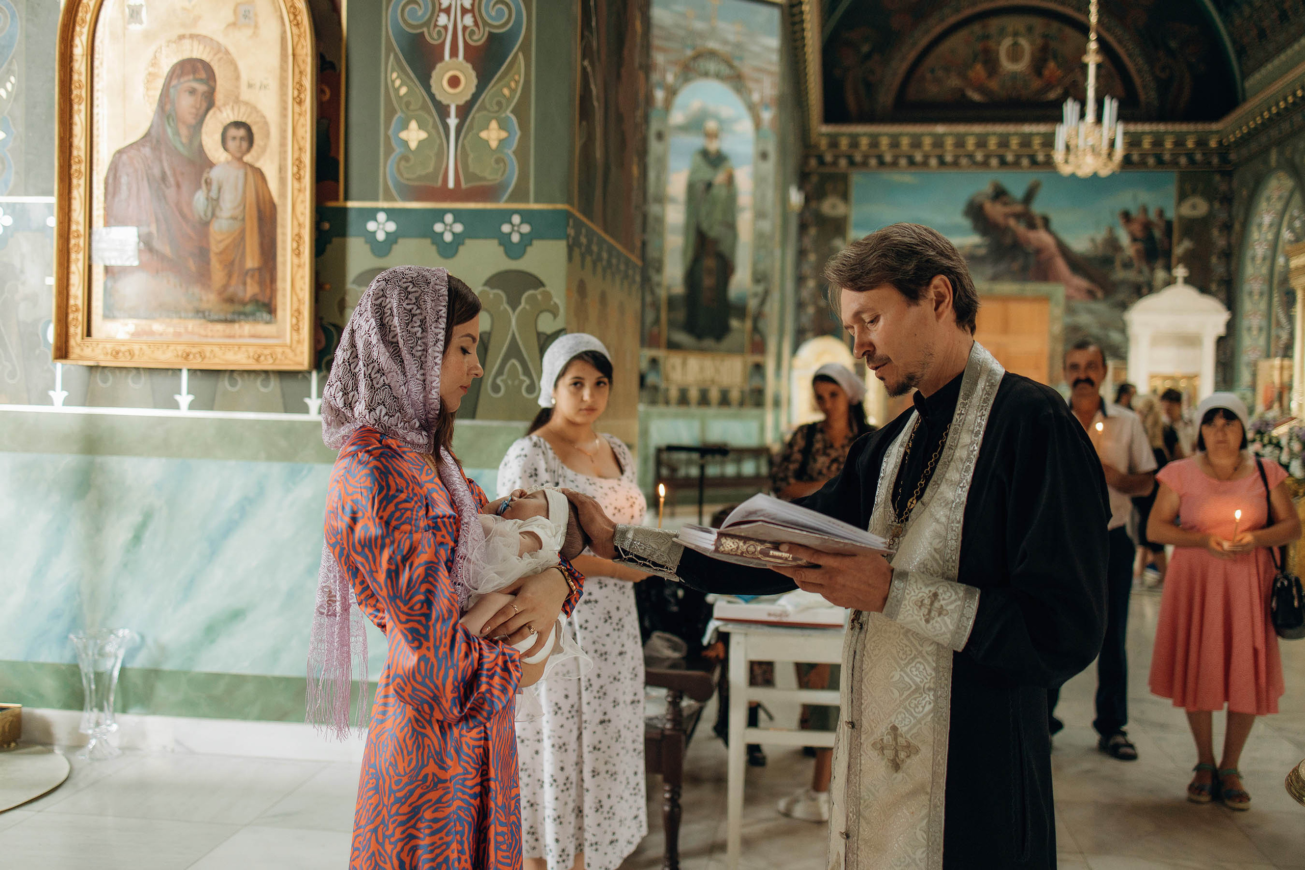 Крещение Евы. Свадебный фотограф Измаил, Констанца, Бухарест, Галац, Браила Julia Dickinson