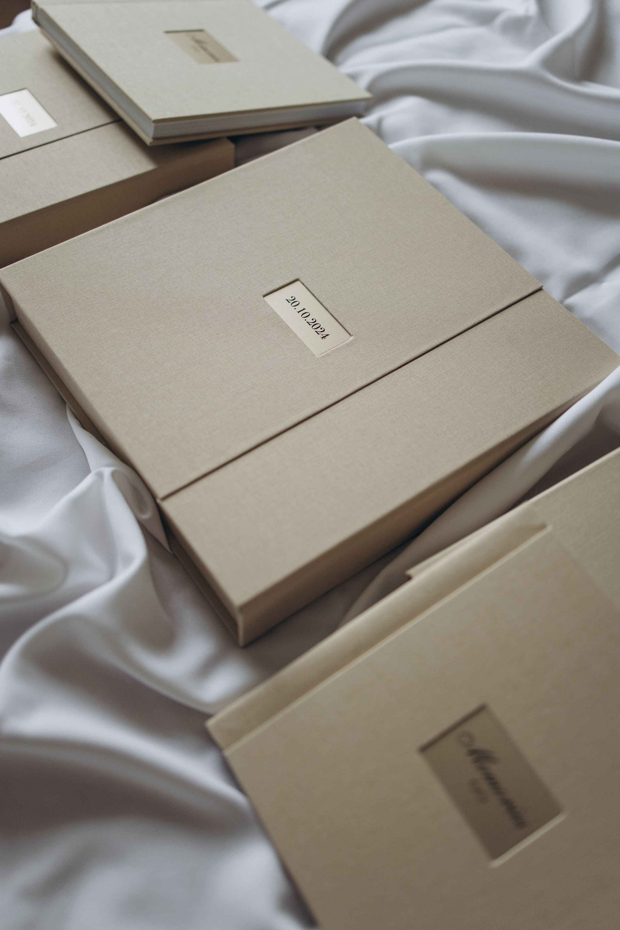 Фотокниги. Свадебный фотограф Измаил, Констанца, Бухарест, Галац, Браила Julia Dickinson