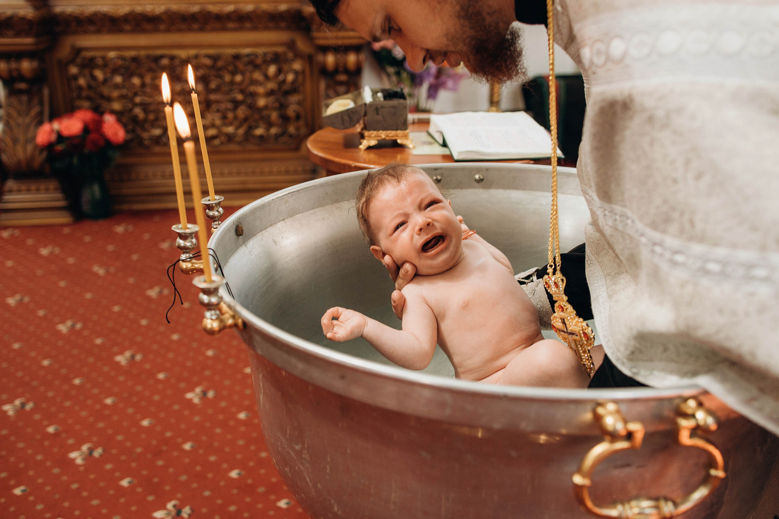 Крещение Ивана. Свадебный фотограф Измаил, Констанца, Бухарест, Галац, Браила Julia Dickinson