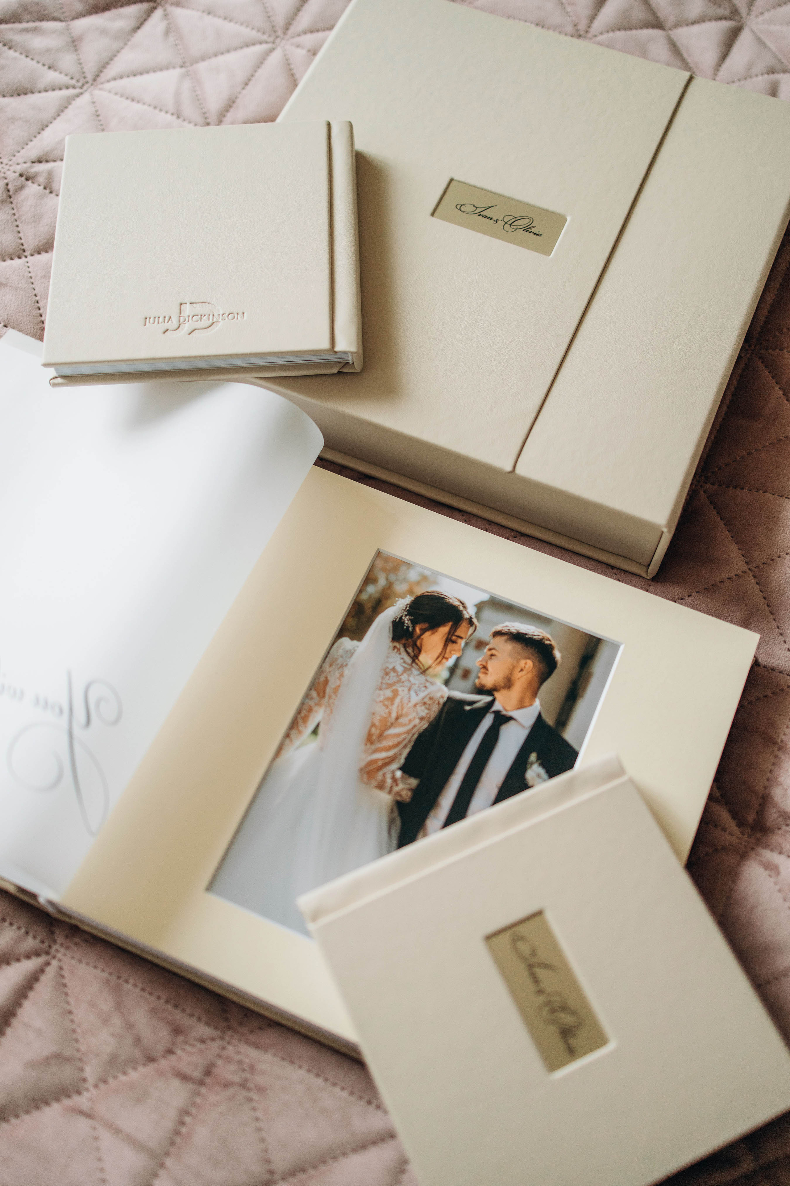 Фотокниги. Свадебный фотограф Измаил, Констанца, Бухарест, Галац, Браила Julia Dickinson