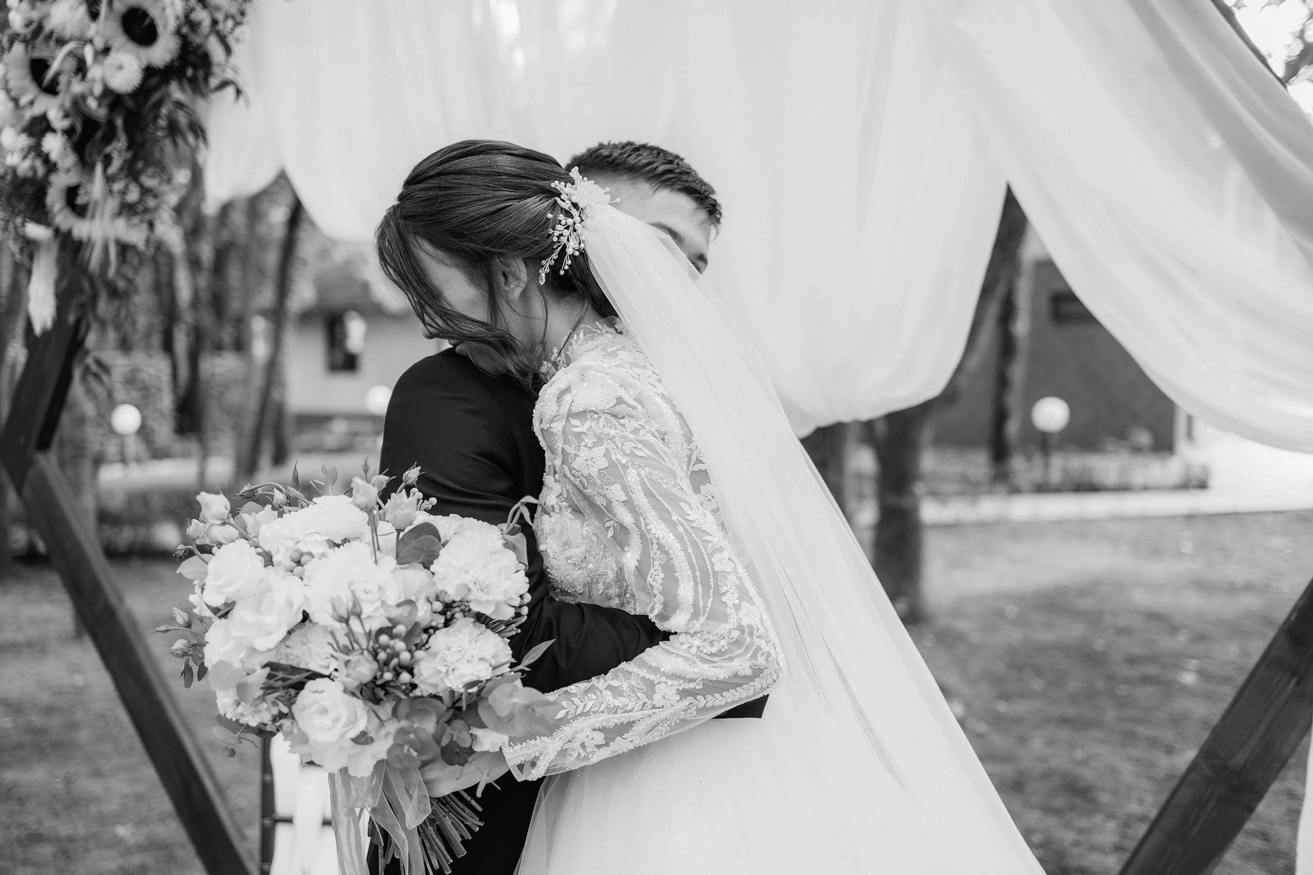 Иван и Оливия. Свадебный фотограф Измаил, Констанца, Бухарест, Галац, Браила Julia Dickinson