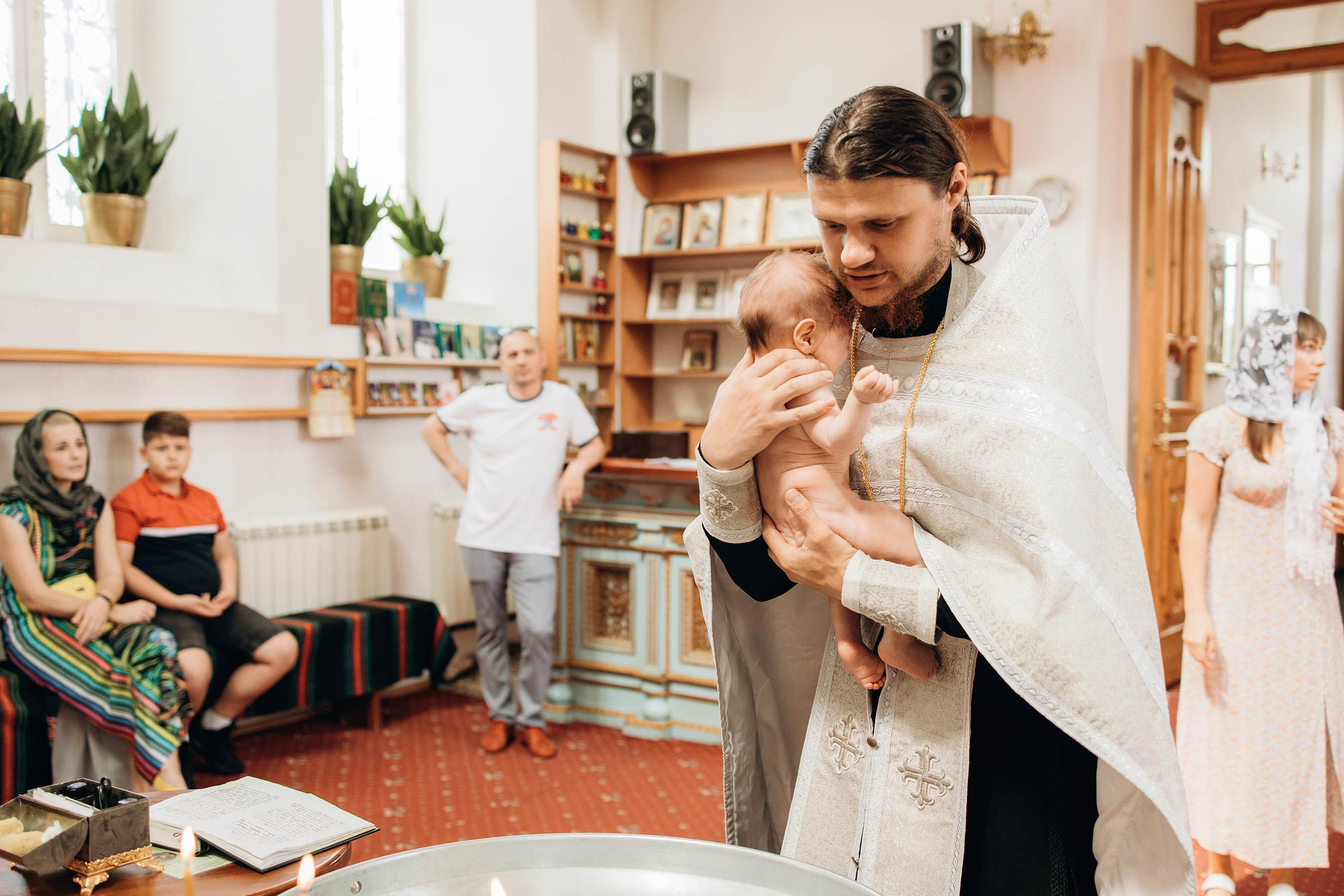Крещение Ивана. Свадебный фотограф Измаил, Констанца, Бухарест, Галац, Браила Julia Dickinson