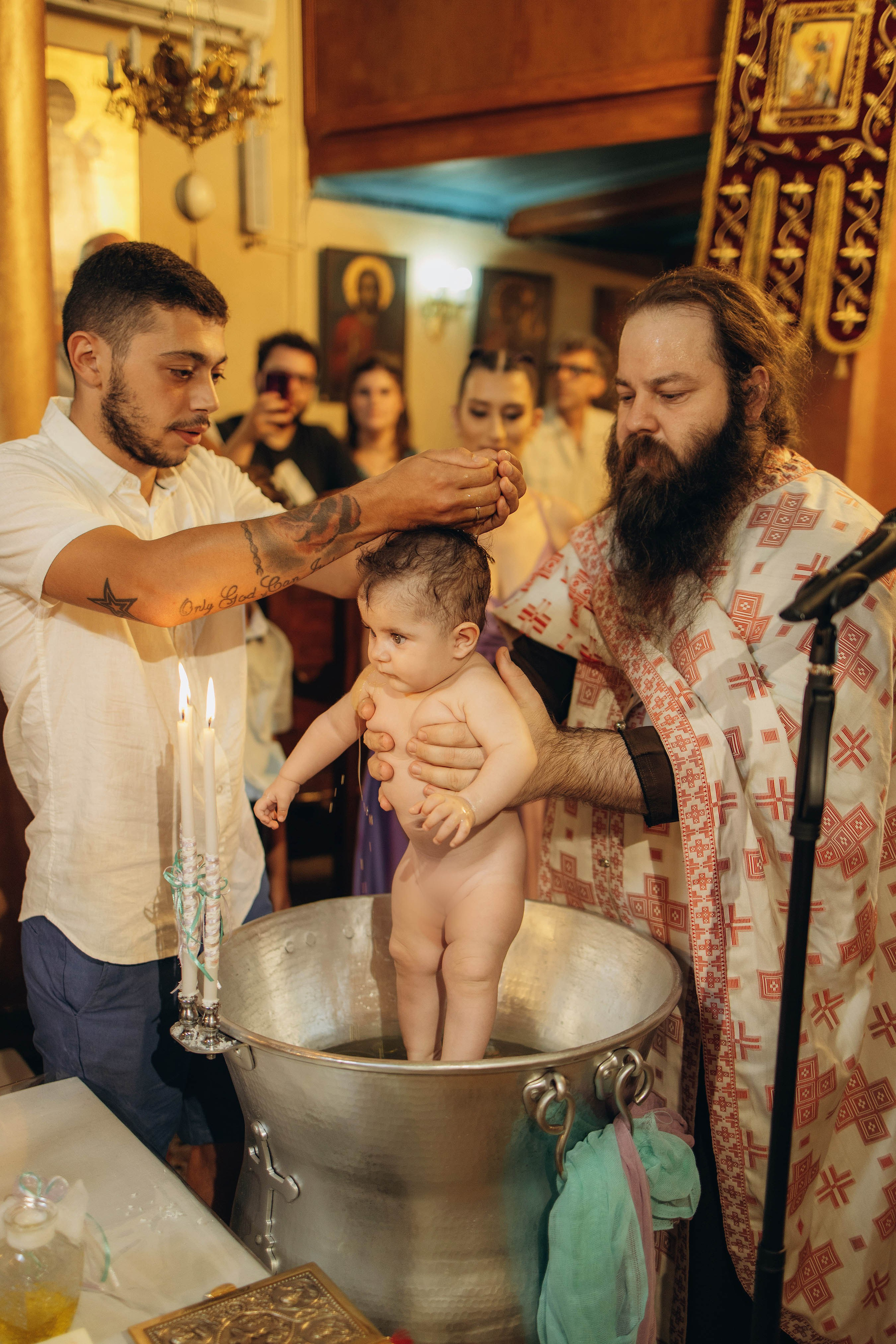 Крещение Ариадни. Свадебный фотограф Измаил, Констанца, Бухарест, Галац, Браила Julia Dickinson