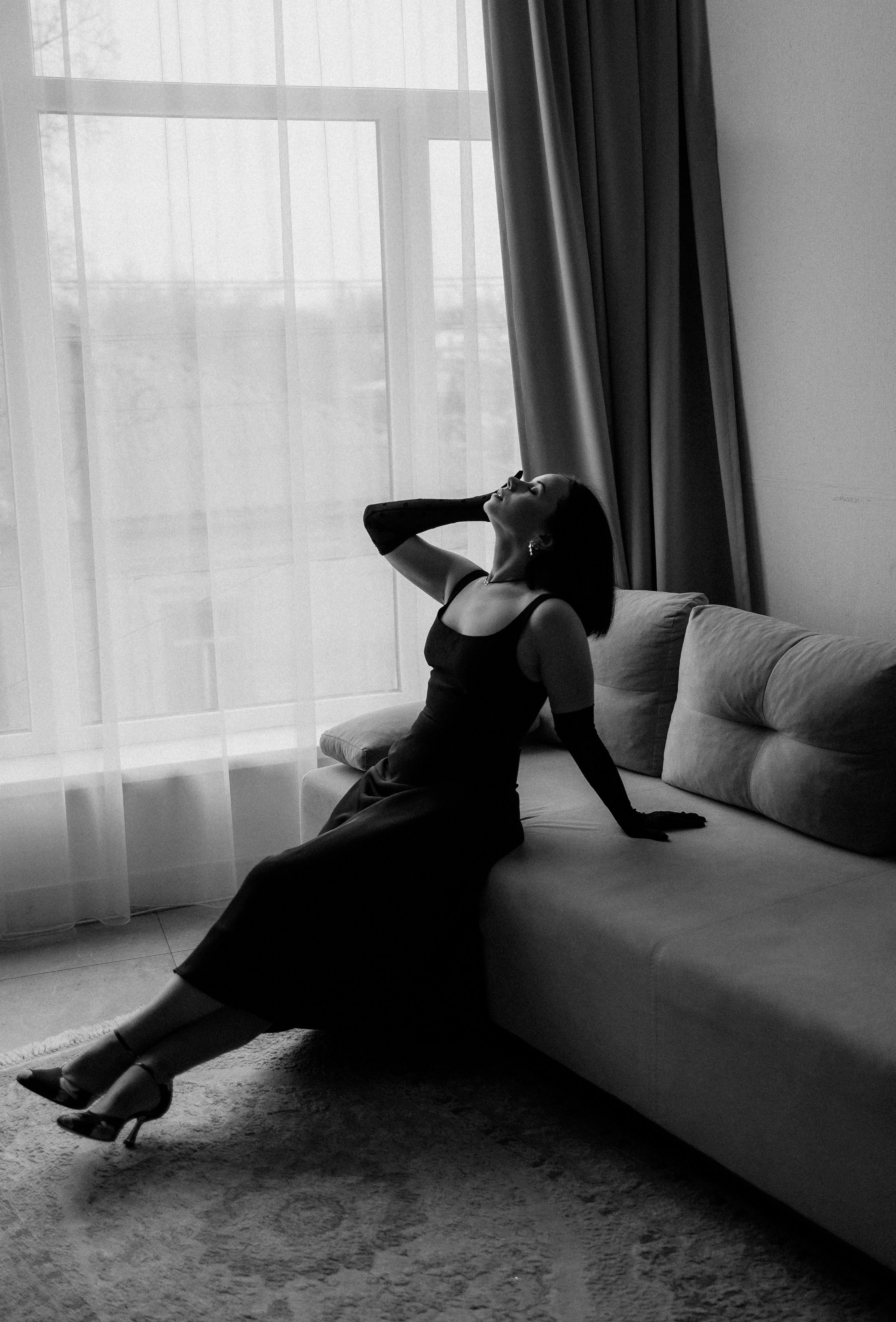 Женская фотосессия в Констанце — атмосферный портрет, мягкие эмоции