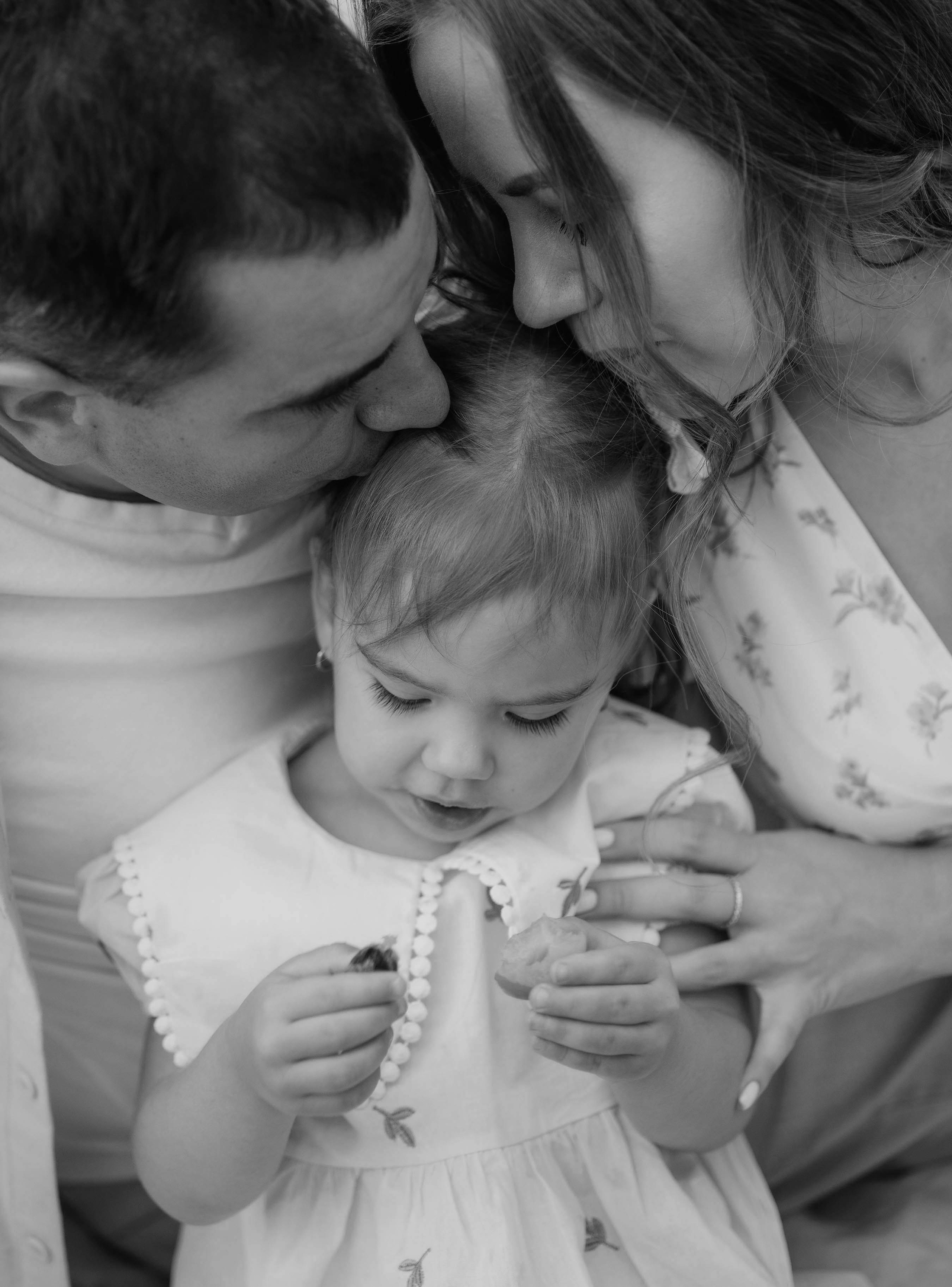Дмитрий, Алена и Милана. Свадебный фотограф Измаил, Констанца, Бухарест, Галац, Браила Julia Dickinson