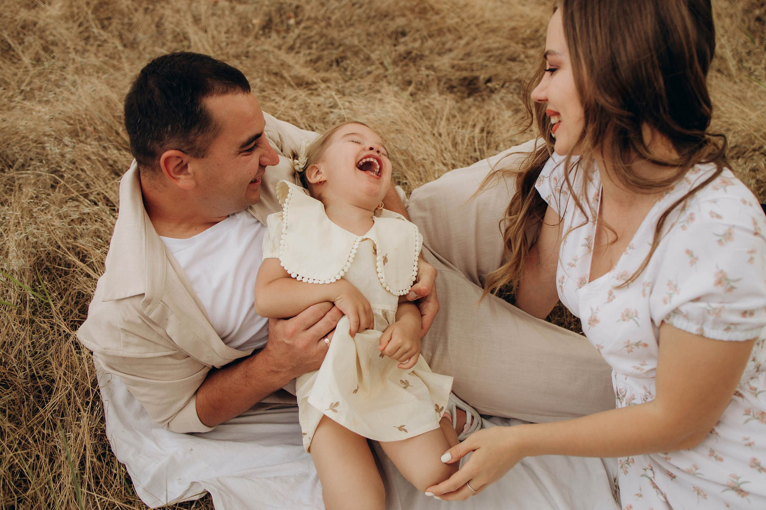Дмитрий, Алена и Милана. Свадебный фотограф Измаил, Констанца, Бухарест, Галац, Браила Julia Dickinson