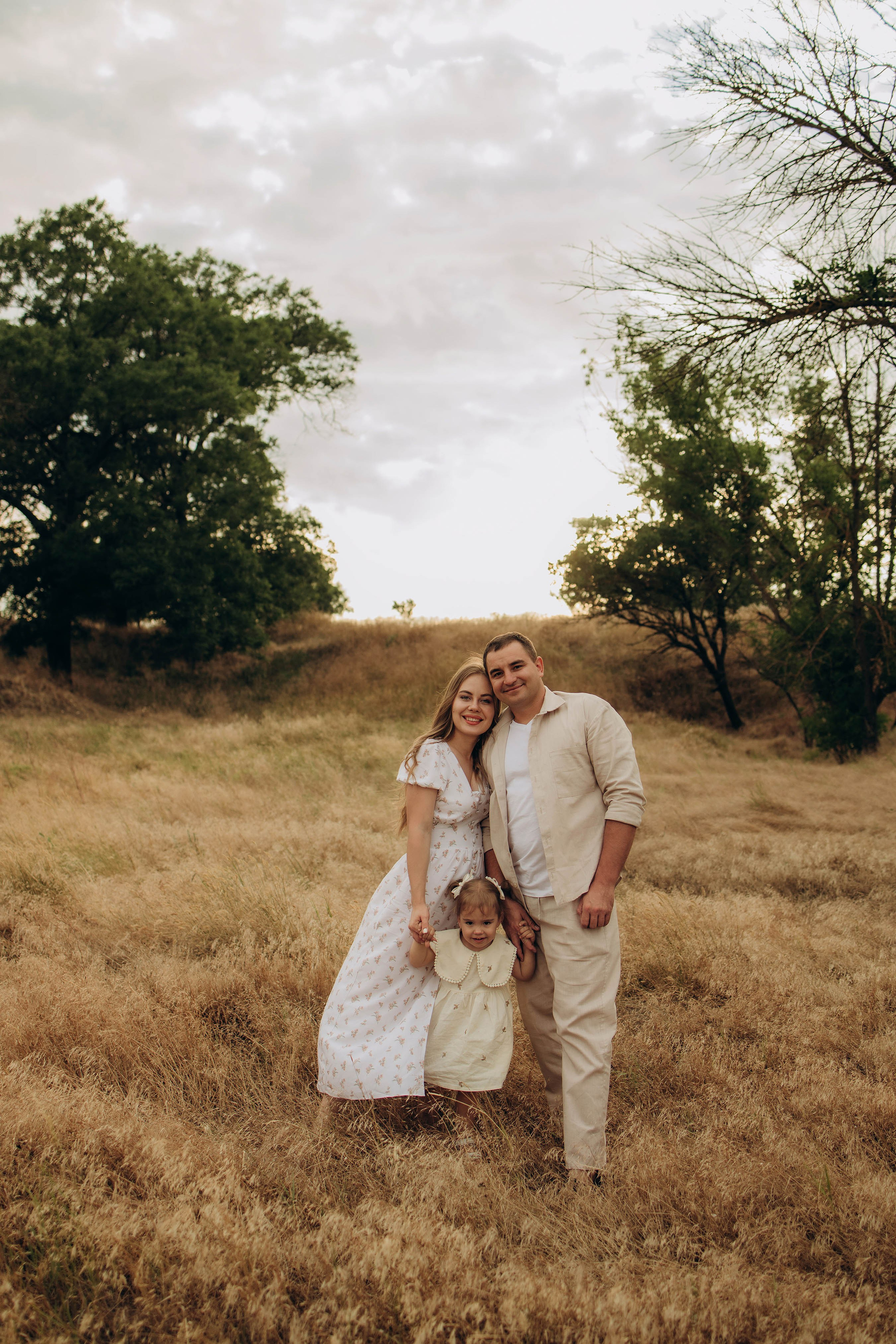 Дмитрий, Алена и Милана. Свадебный фотограф Измаил, Констанца, Бухарест, Галац, Браила Julia Dickinson