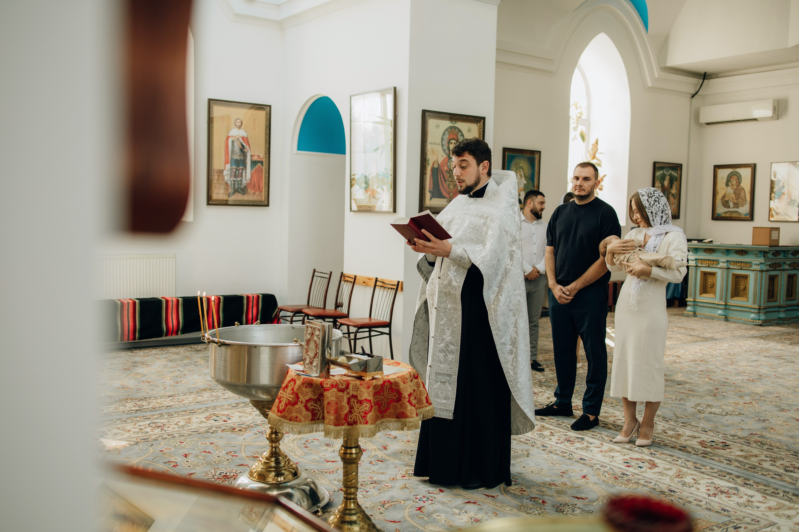 Таинство Крещения Давида | Фотограф Измаил. Свадебный фотограф Измаил, Констанца, Бухарест, Галац, Браила Julia Dickinson