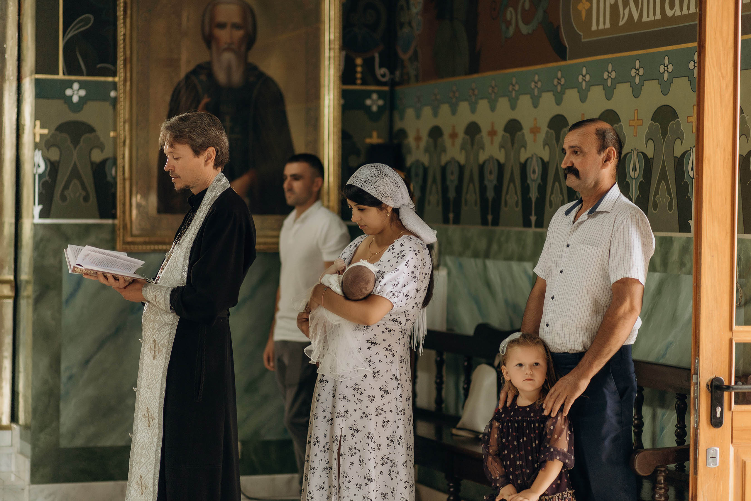 Крещение Евы. Свадебный фотограф Измаил, Констанца, Бухарест, Галац, Браила Julia Dickinson