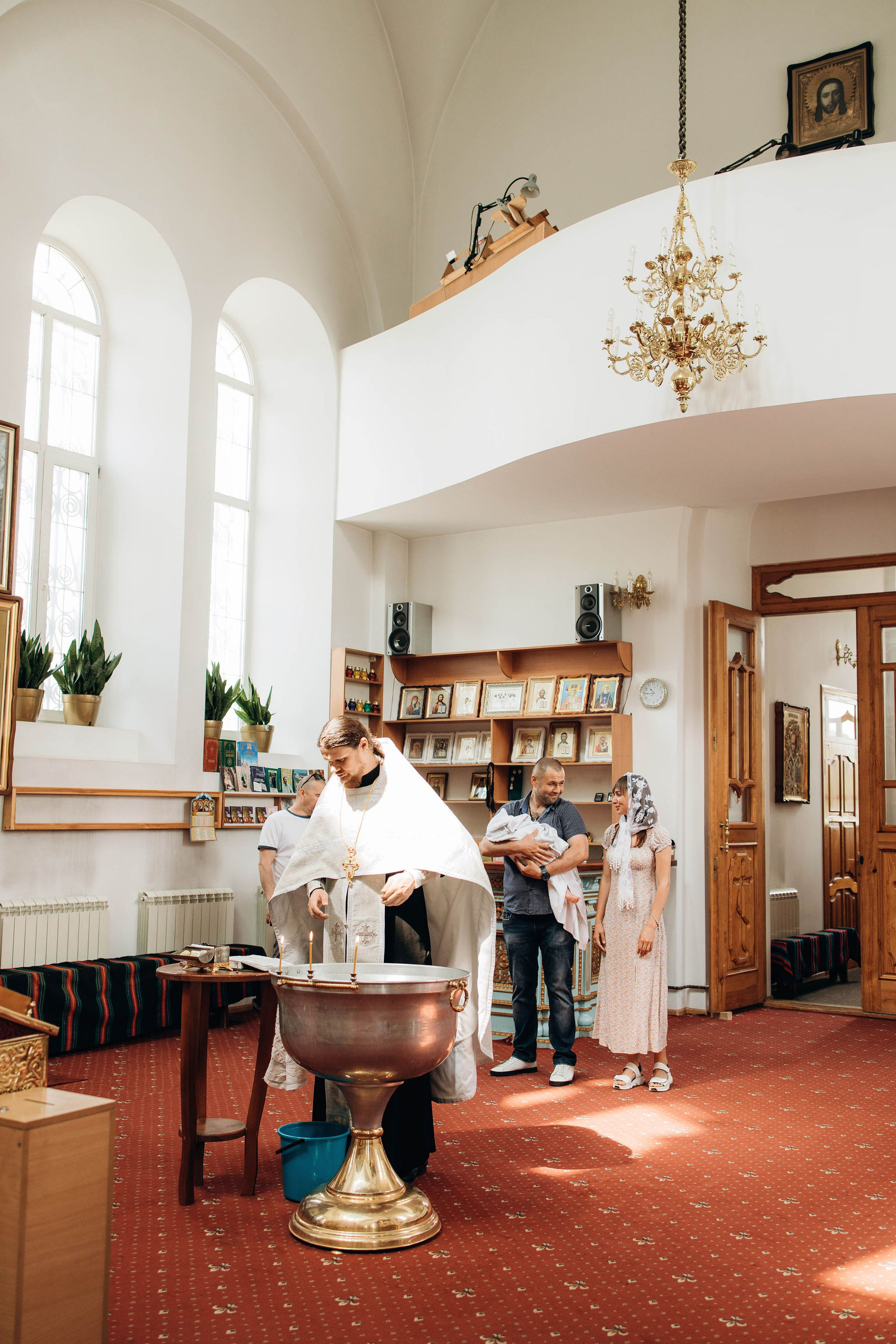 Крещение Ивана. Свадебный фотограф Измаил, Констанца, Бухарест, Галац, Браила Julia Dickinson