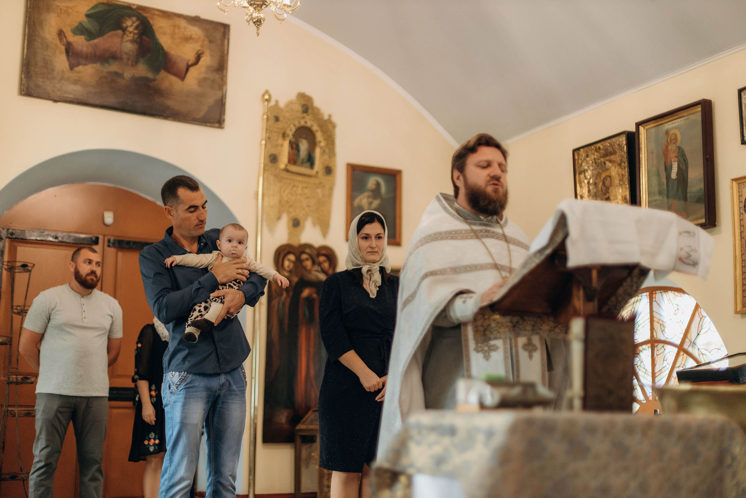 Крещение Элианы. Свадебный фотограф Измаил, Констанца, Бухарест, Галац, Браила Julia Dickinson