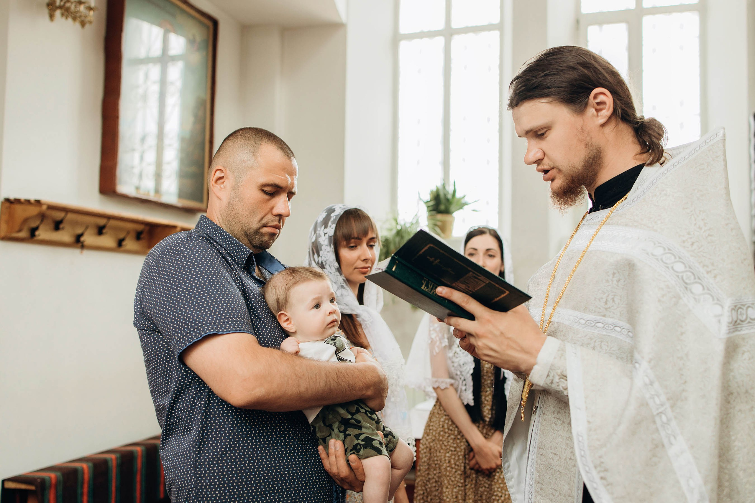 Крещение Ивана. Свадебный фотограф Измаил, Констанца, Бухарест, Галац, Браила Julia Dickinson