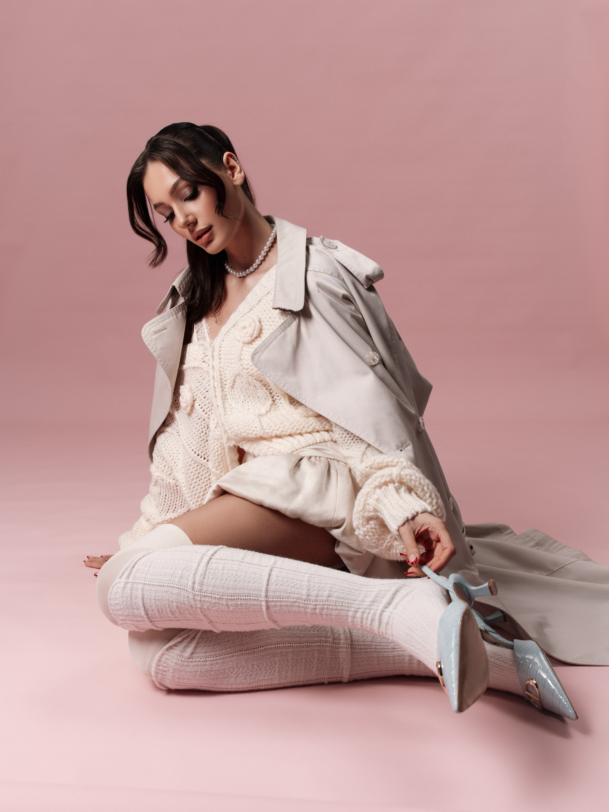 Fotograf Sasha Mudriakova, modelka Vanessa Rydlewska, makijaż @rion.mua, włosy Inna Chernenko