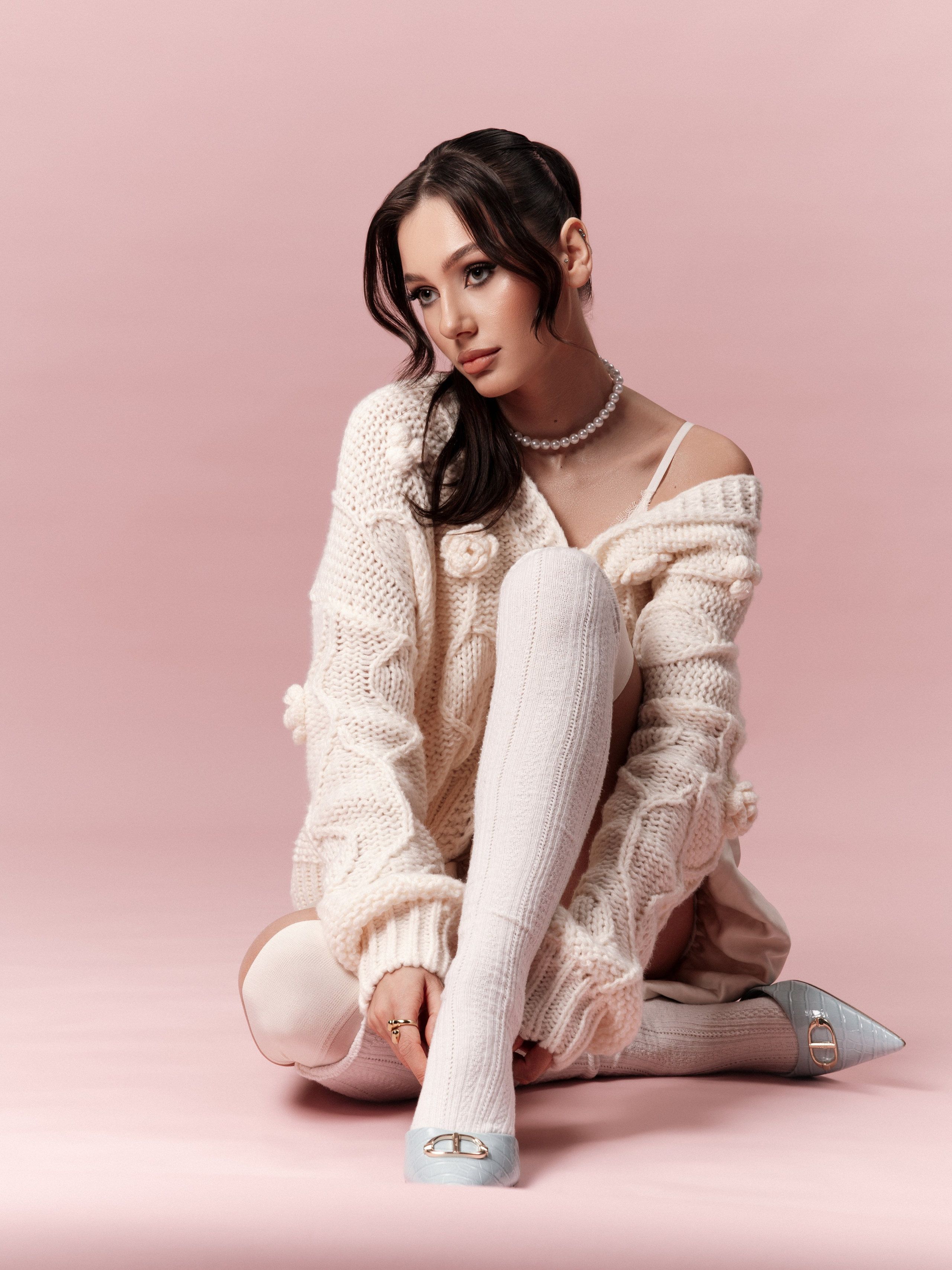 Fotograf Sasha Mudriakova, modelka Vanessa Rydlewska, makijaż @rion.mua, włosy Inna Chernenko