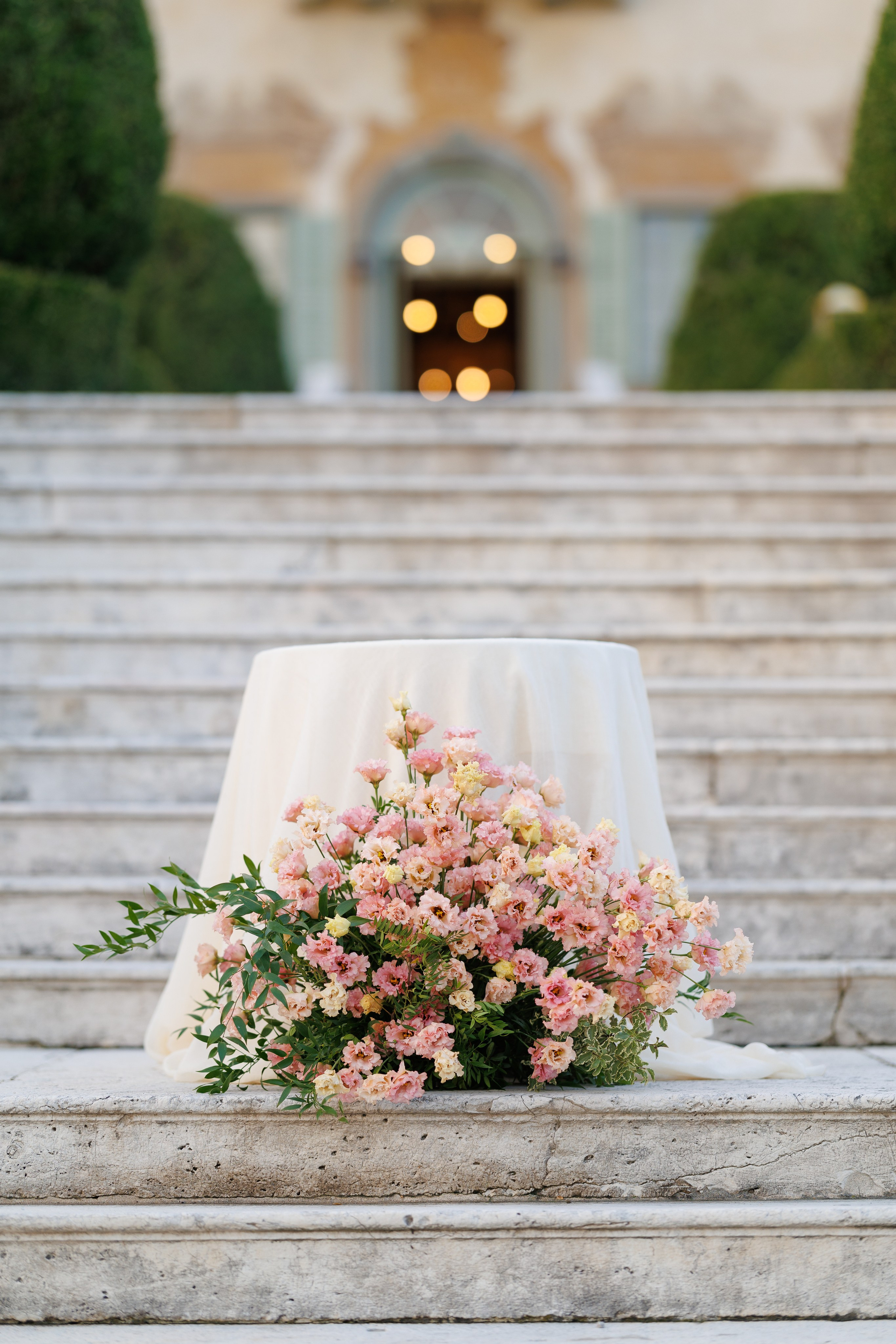 Camilla & Guiseppe (Bergamo, Villa Canton). Wedding photographer Osokin Evgeniy
