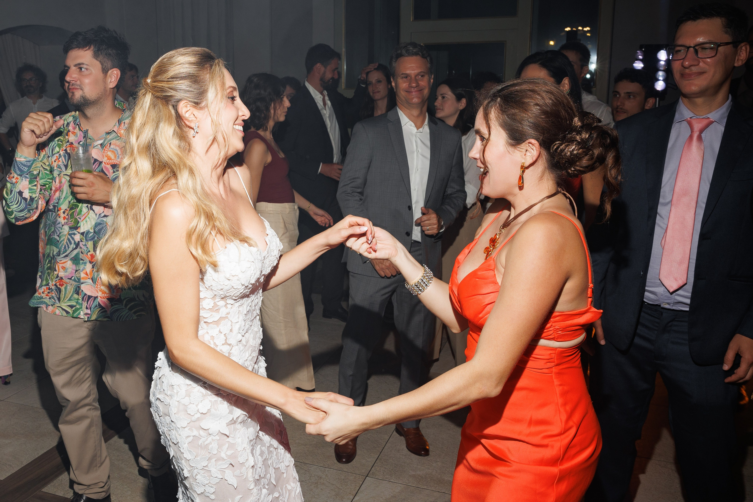 Camilla & Guiseppe (Bergamo, Villa Canton). Wedding photographer Osokin Evgeniy