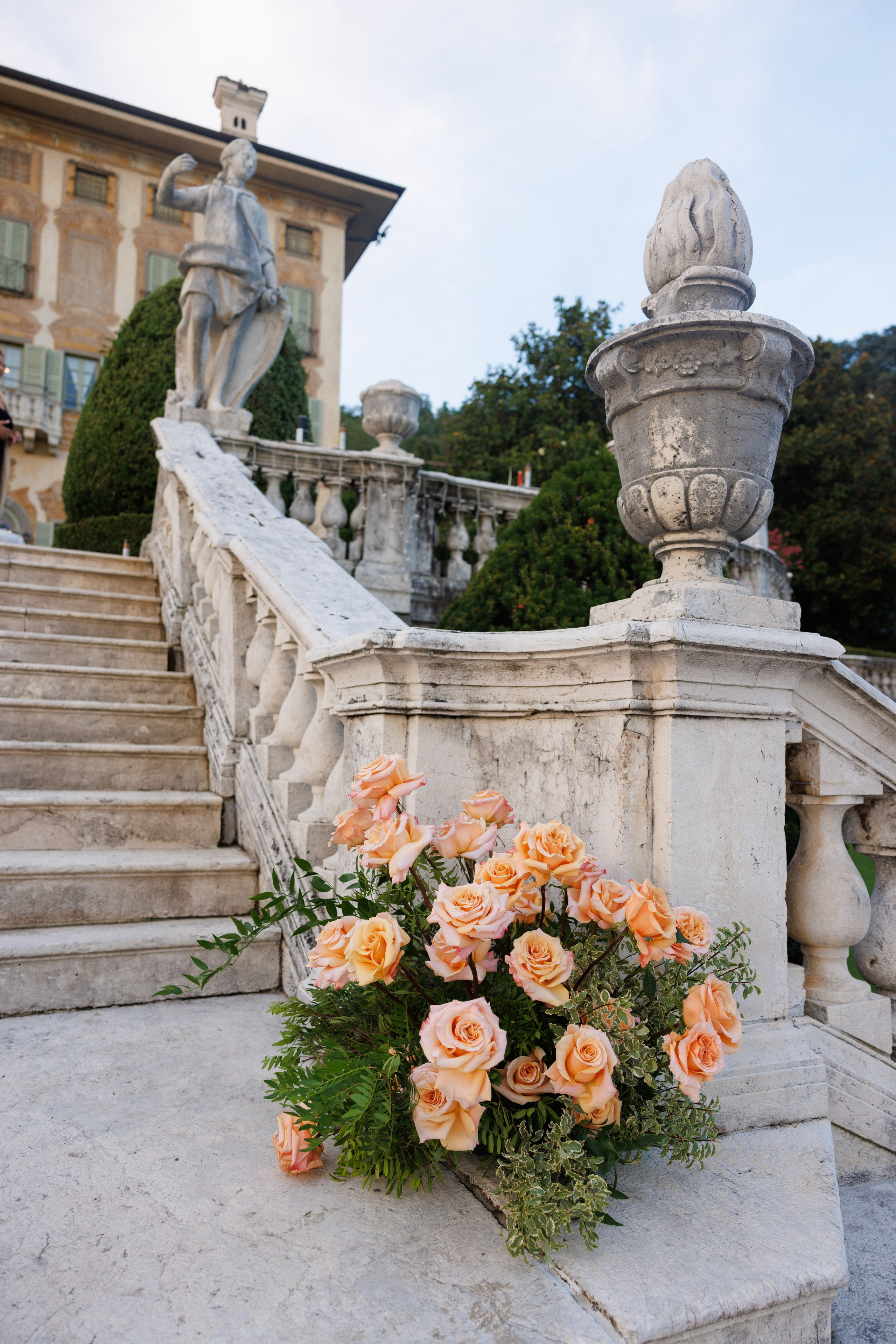 Camilla & Guiseppe (Bergamo, Villa Canton). Wedding photographer Osokin Evgeniy