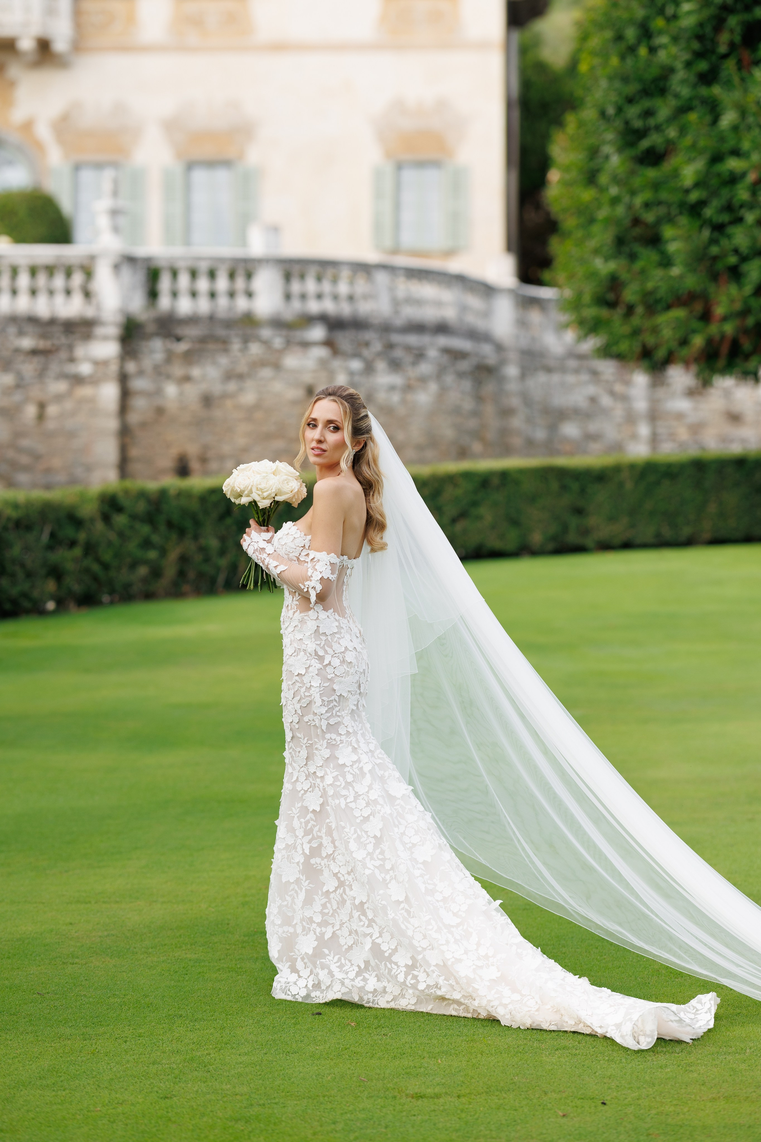 Camilla & Guiseppe (Bergamo, Villa Canton). Wedding photographer Osokin Evgeniy