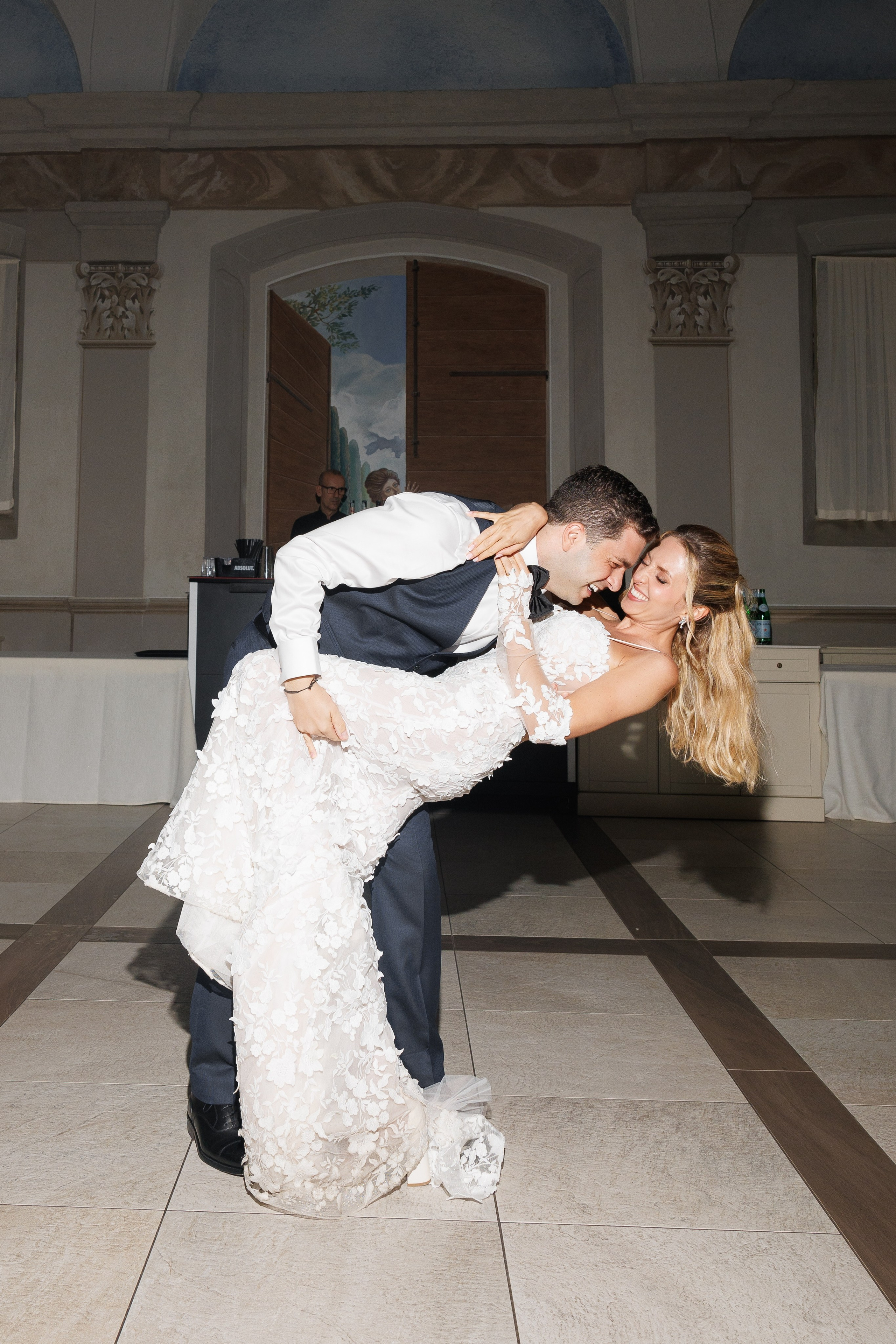 Camilla & Guiseppe (Bergamo, Villa Canton). Wedding photographer Osokin Evgeniy