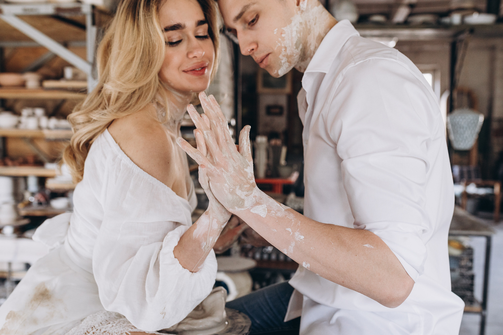 Love in the pottery. Wedding photographer Osokin Evgeniy