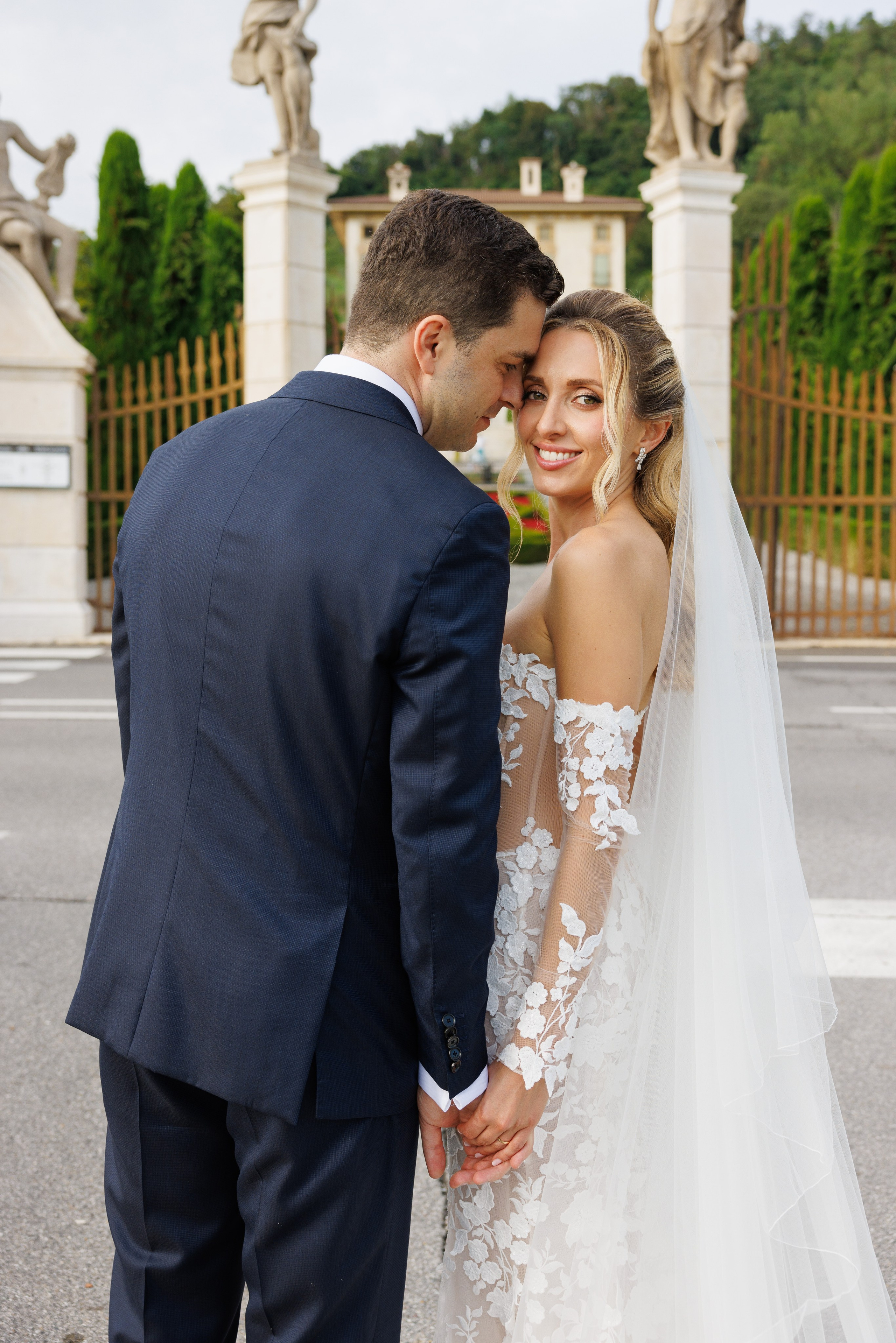 Camilla & Guiseppe (Bergamo, Villa Canton). Wedding photographer Osokin Evgeniy