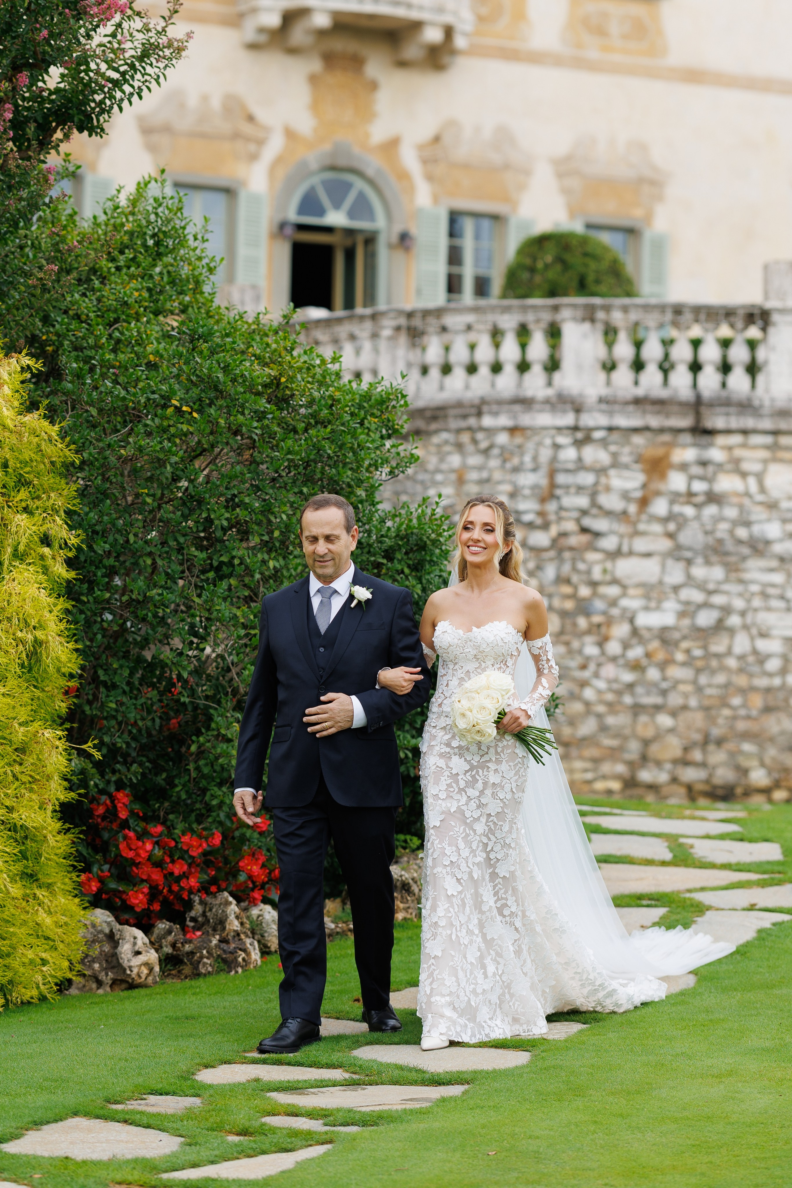 Camilla & Guiseppe (Bergamo, Villa Canton). Wedding photographer Osokin Evgeniy
