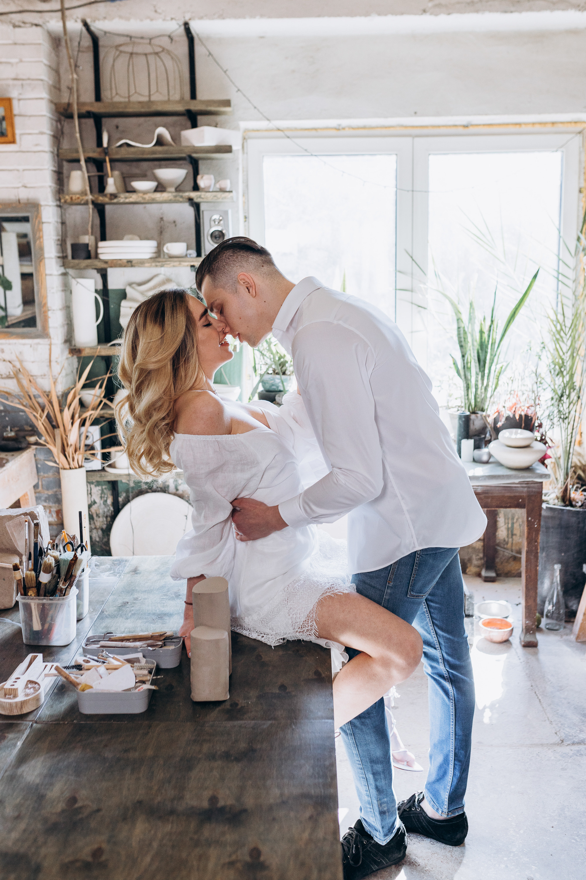Love in the pottery. Wedding photographer Osokin Evgeniy