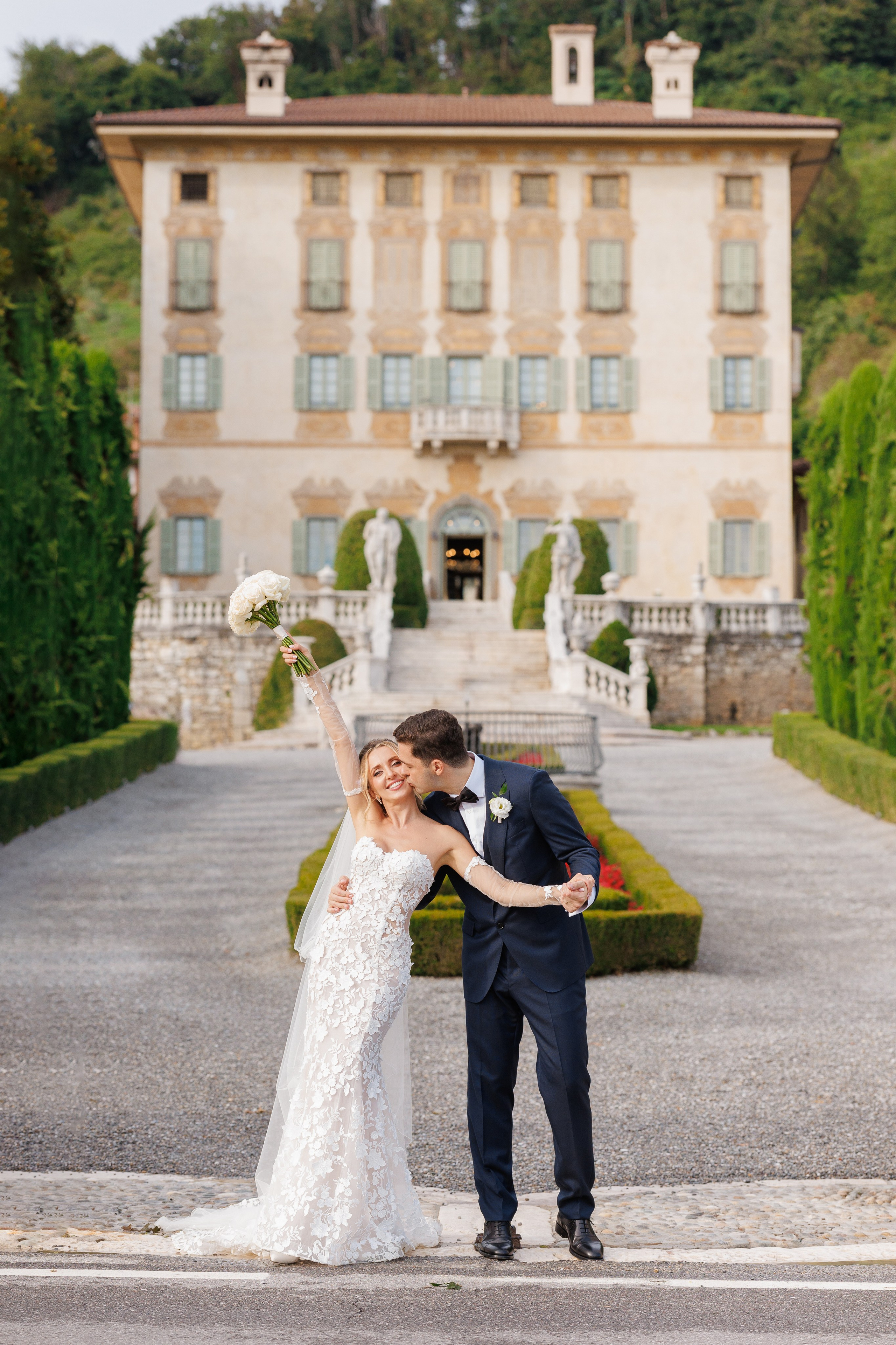 Camilla & Guiseppe (Bergamo, Villa Canton). Wedding photographer Osokin Evgeniy