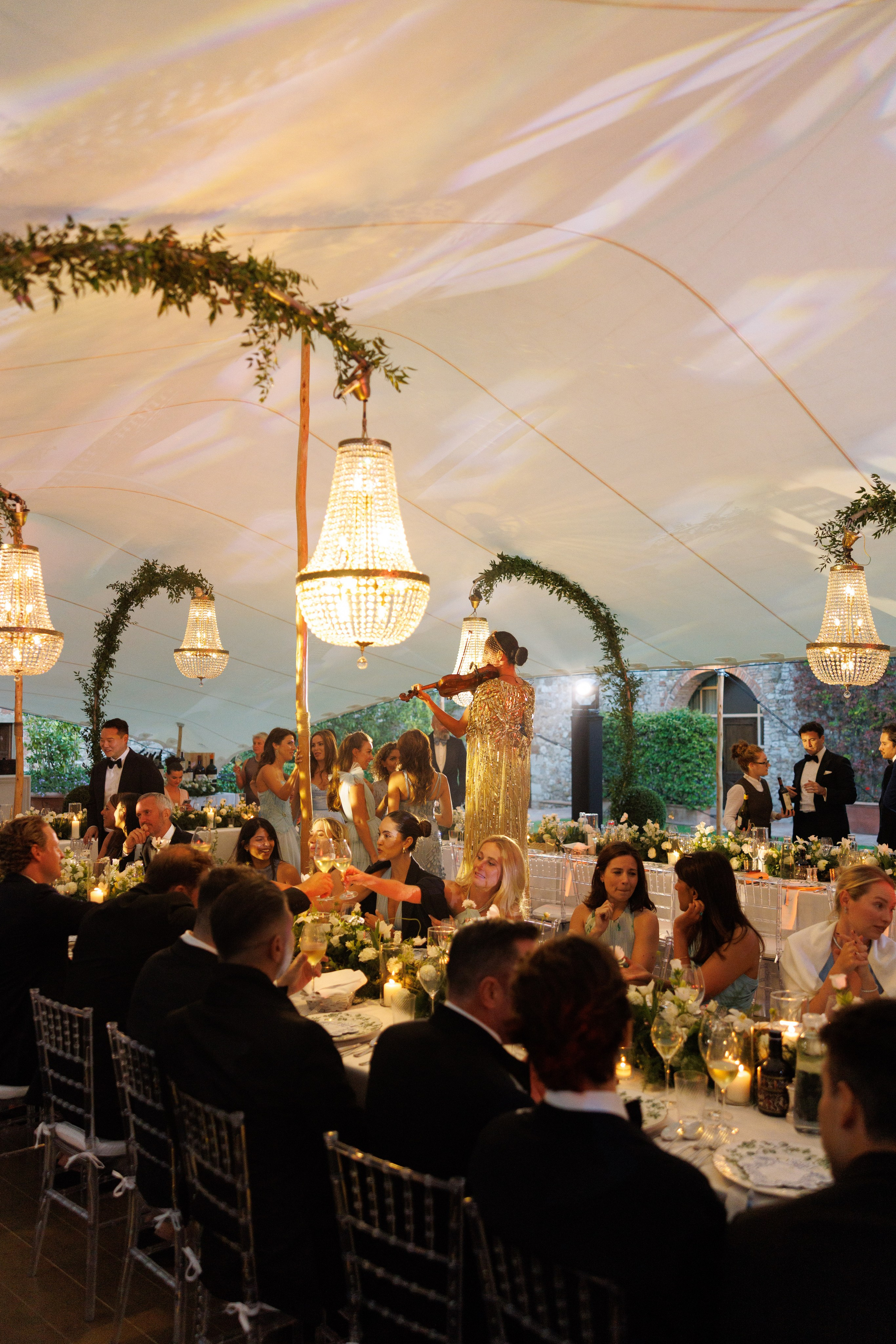 Julia & Max (Florence, Castello Di Cassole). Wedding photographer Osokin Evgeniy