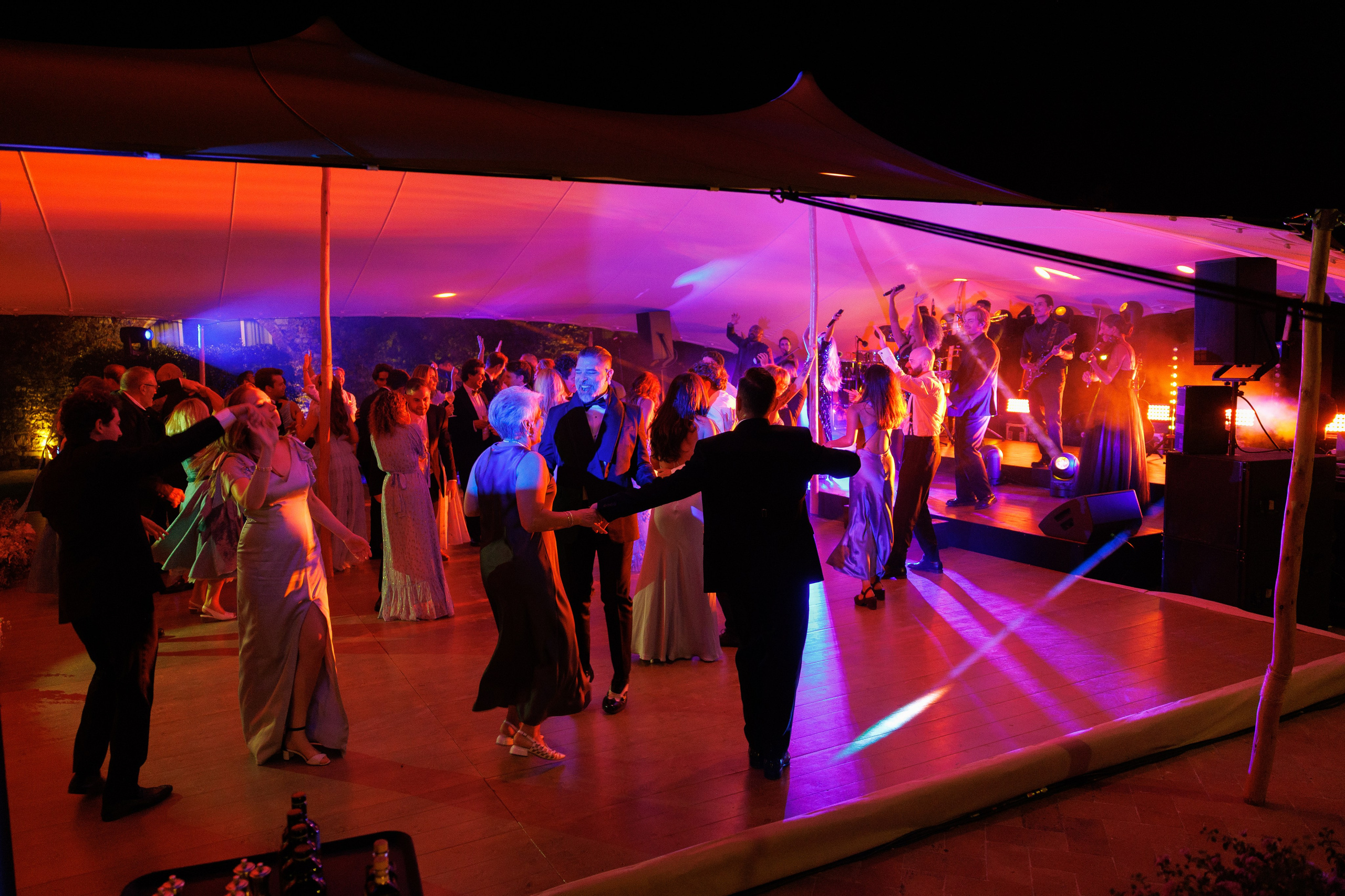 Julia & Max (Florence, Castello Di Cassole). Wedding photographer Osokin Evgeniy