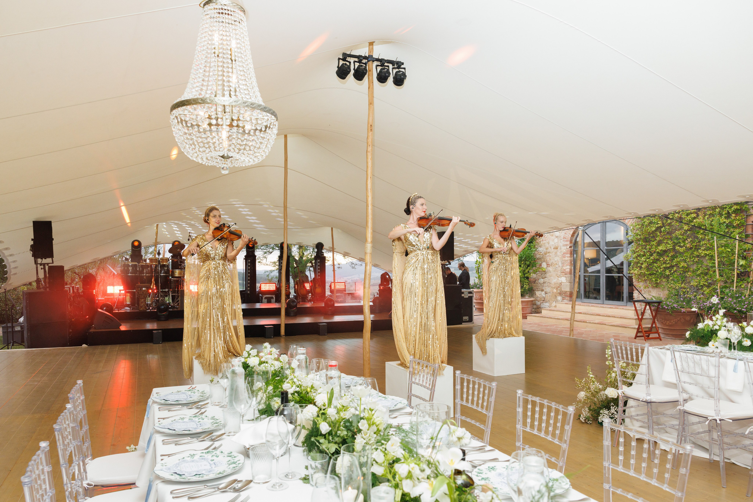 Julia & Max (Florence, Castello Di Cassole). Wedding photographer Osokin Evgeniy