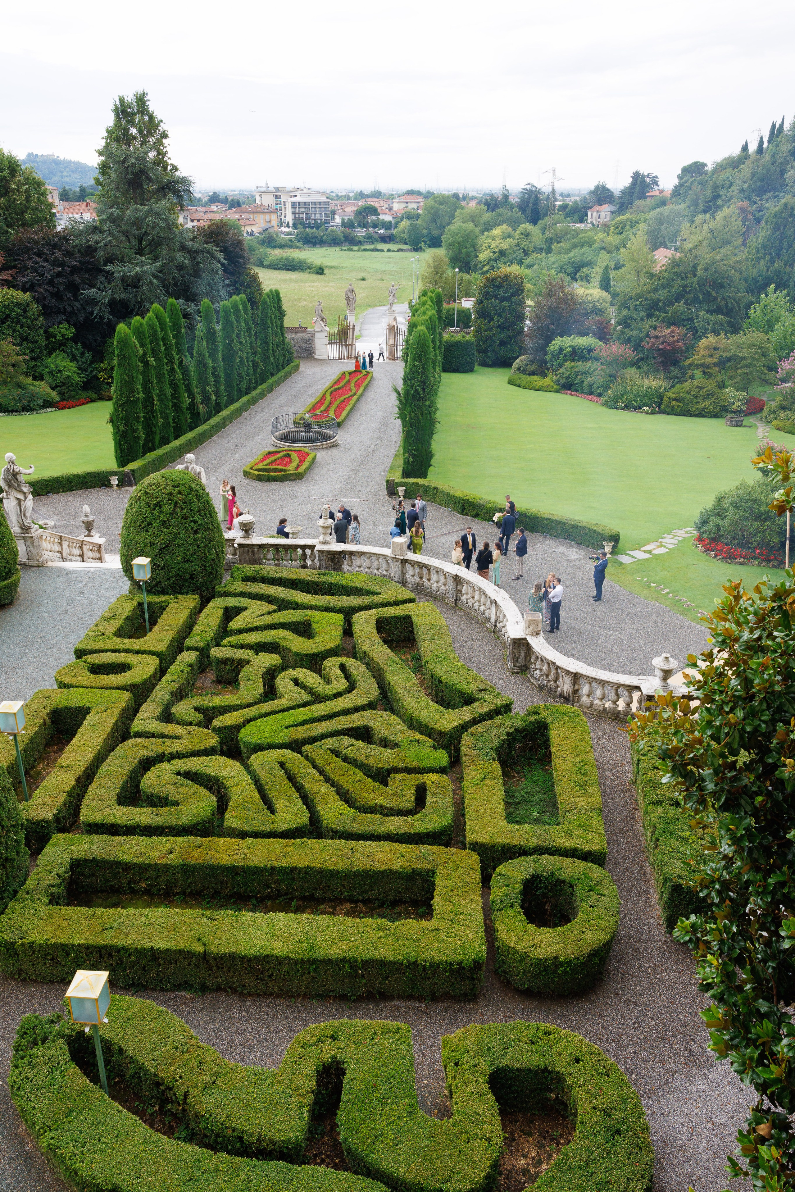 Camilla & Guiseppe (Bergamo, Villa Canton). Wedding photographer Osokin Evgeniy