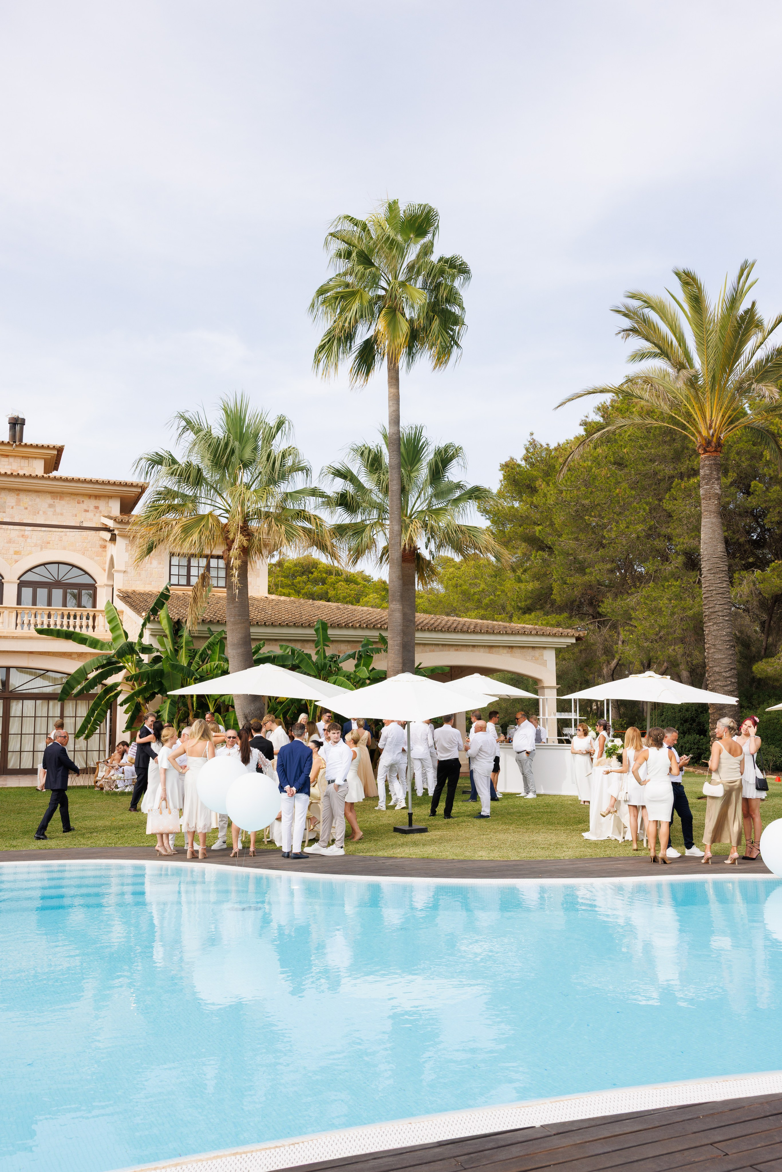 Valentina & Heinz (Palma de Mallorca, Finca Son Bi). Wedding photographer Osokin Evgeniy