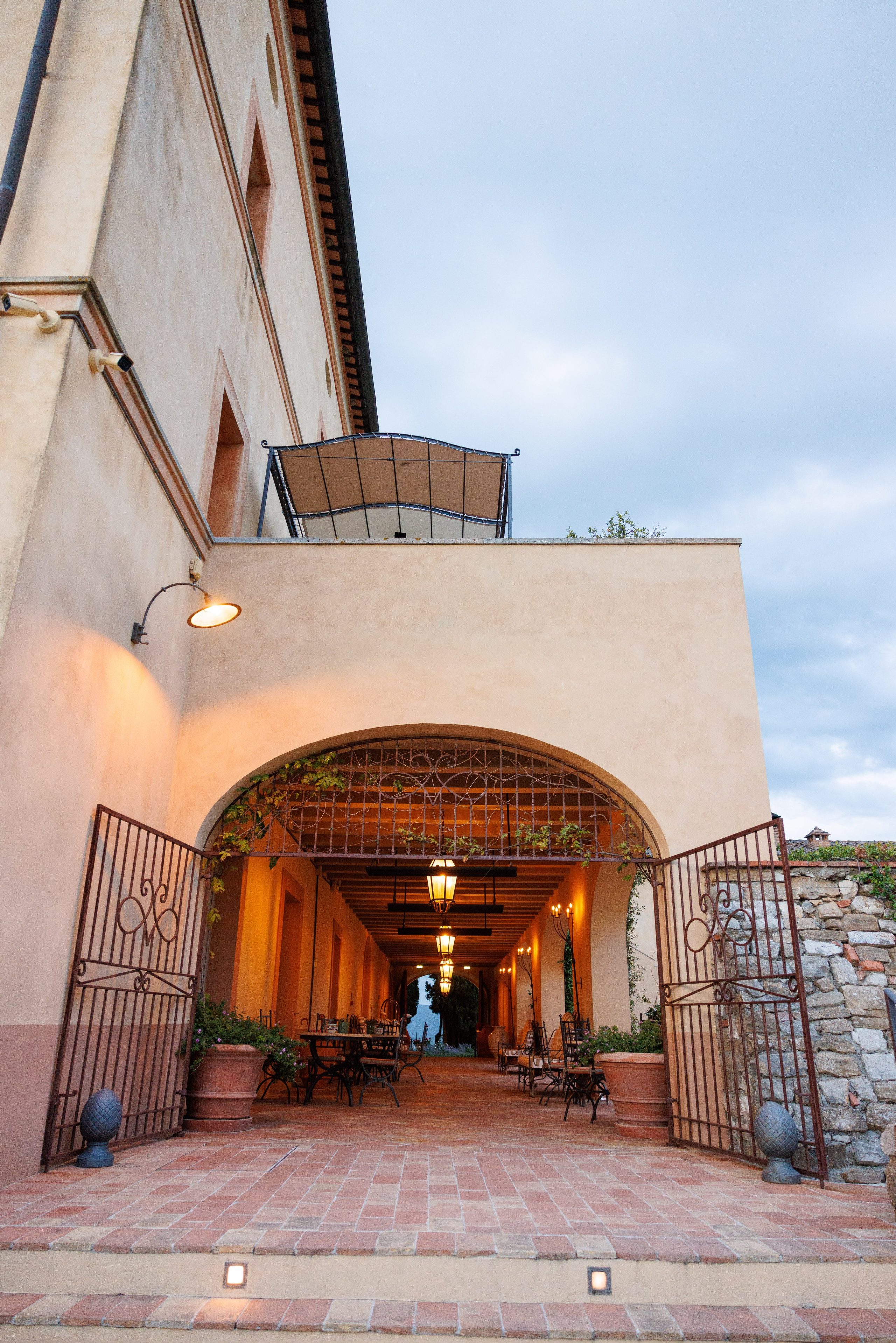 Julia & Max (Florence, Castello Di Cassole). Wedding photographer Osokin Evgeniy