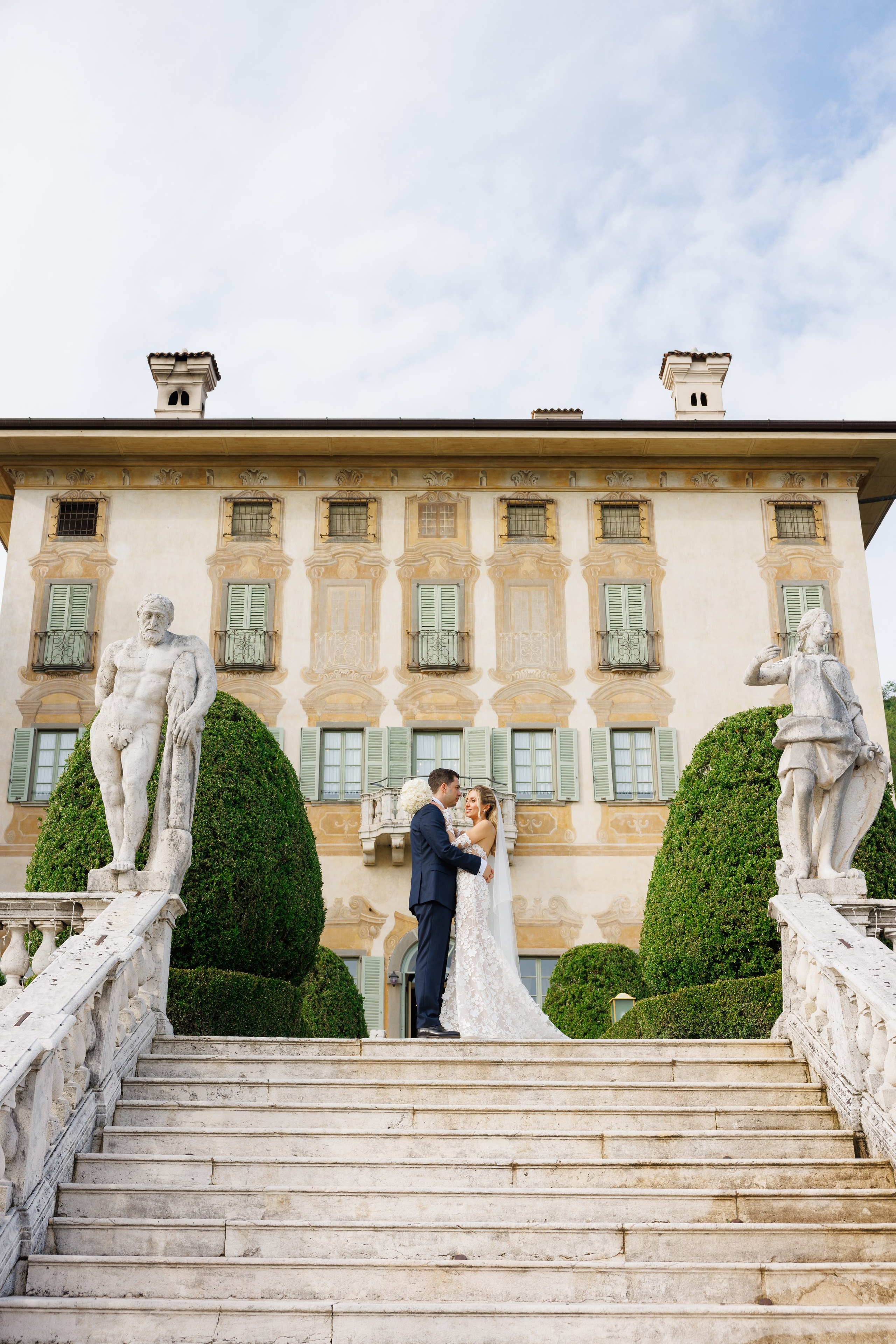 Camilla & Guiseppe (Bergamo, Villa Canton). Wedding photographer Osokin Evgeniy