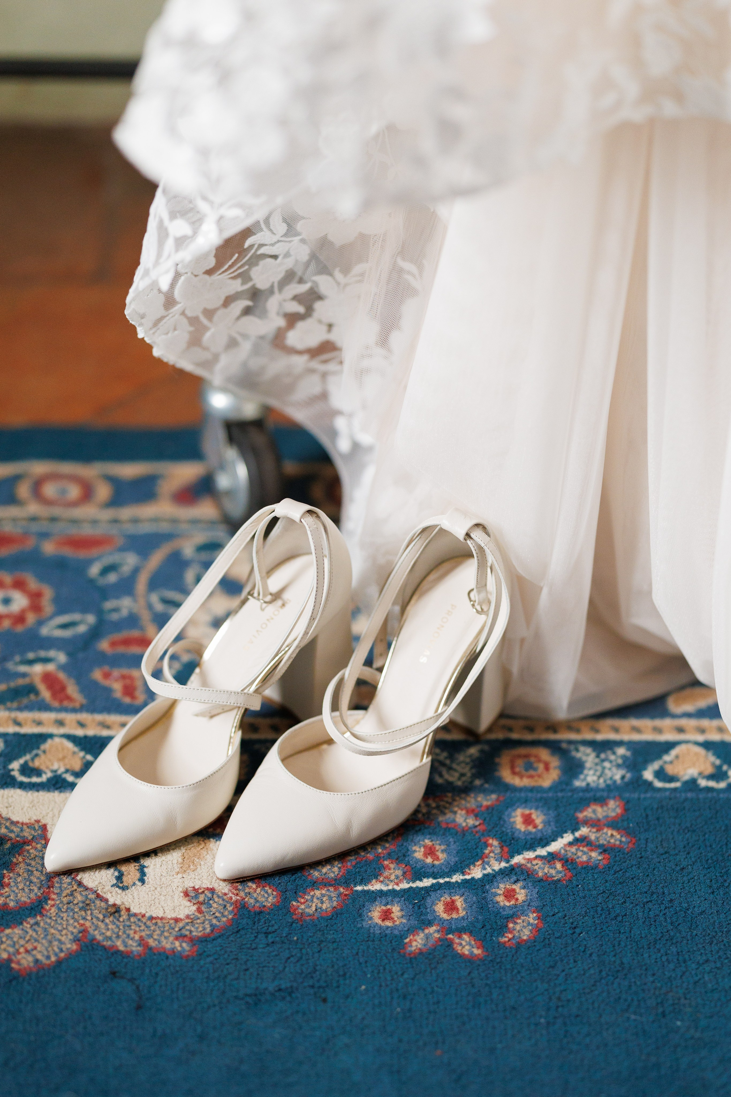 Camilla & Guiseppe (Bergamo, Villa Canton). Wedding photographer Osokin Evgeniy