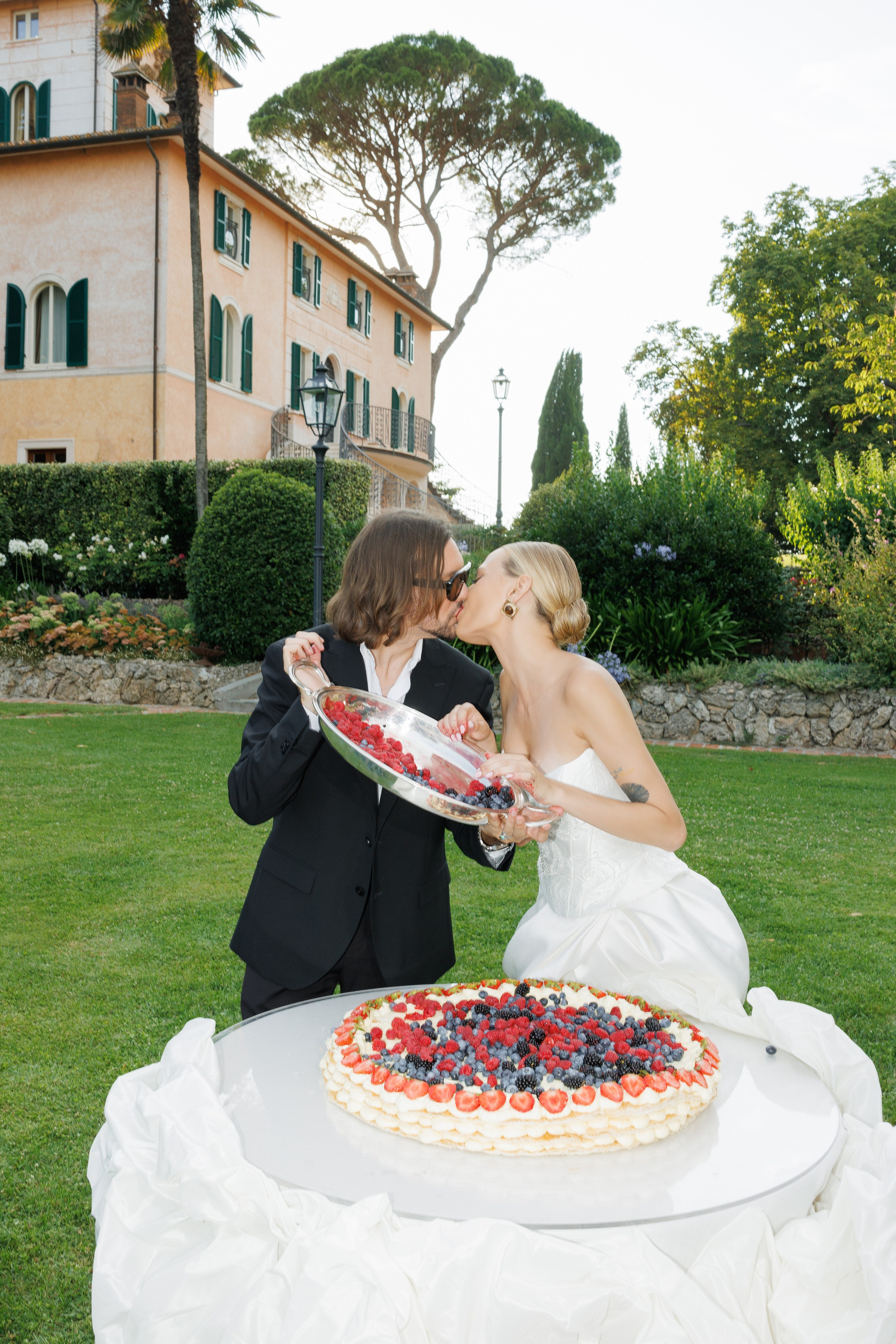 Vitalina & Alexandre (Tuscany, Villa Valentini Bonaparte). Wedding photographer Osokin Evgeniy