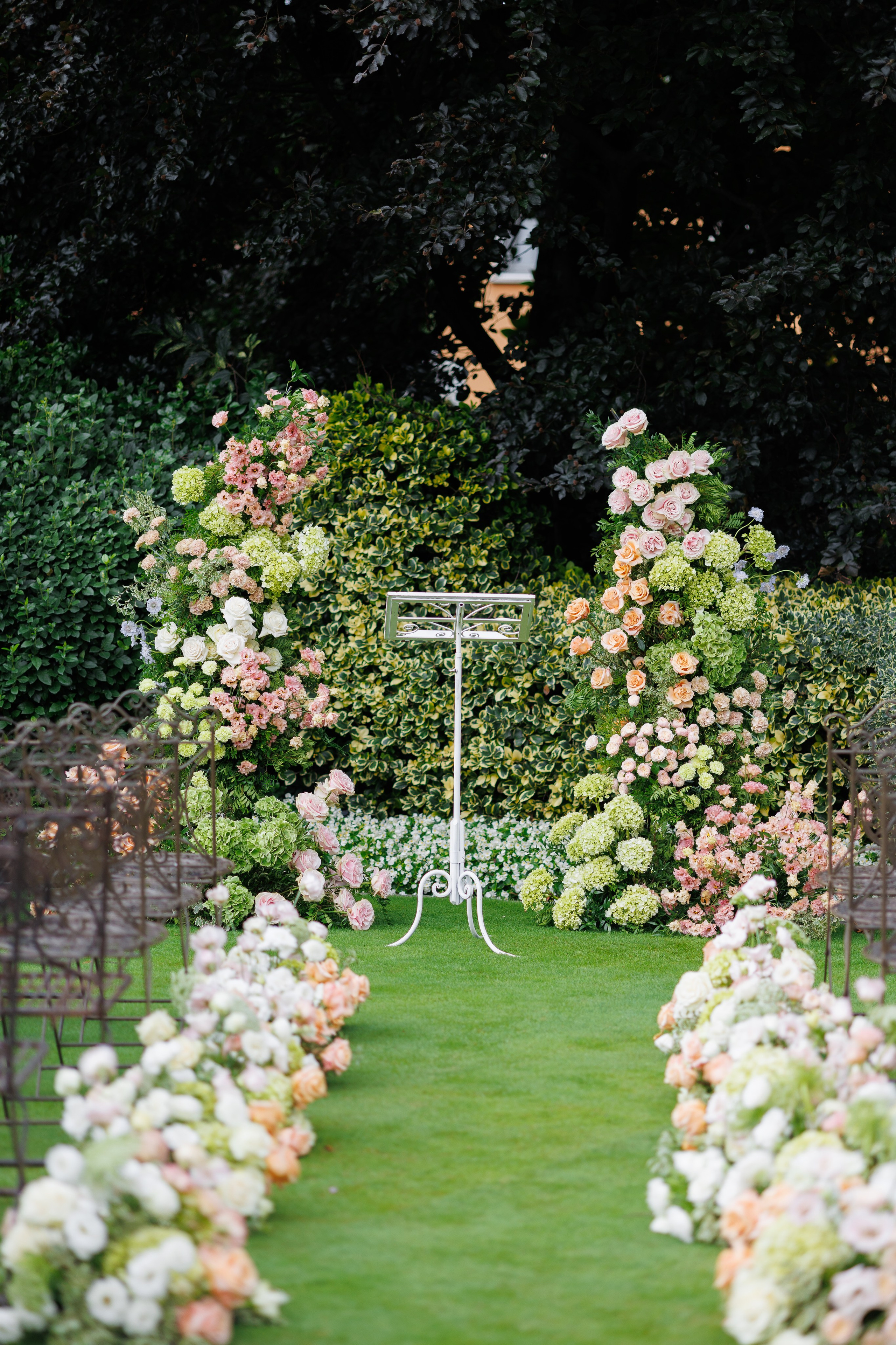 Camilla & Guiseppe (Bergamo, Villa Canton). Wedding photographer Osokin Evgeniy