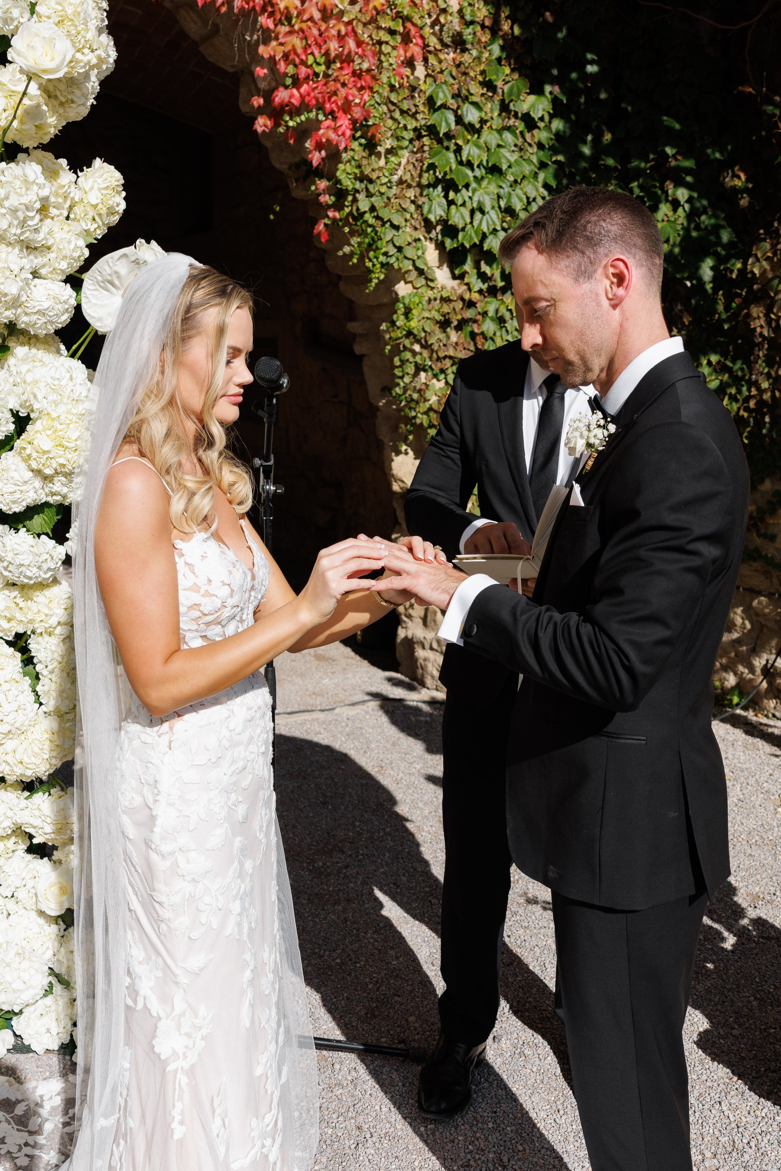 Fiona & Colin (Barcelona, La Baronia). Wedding photographer Osokin Evgeniy