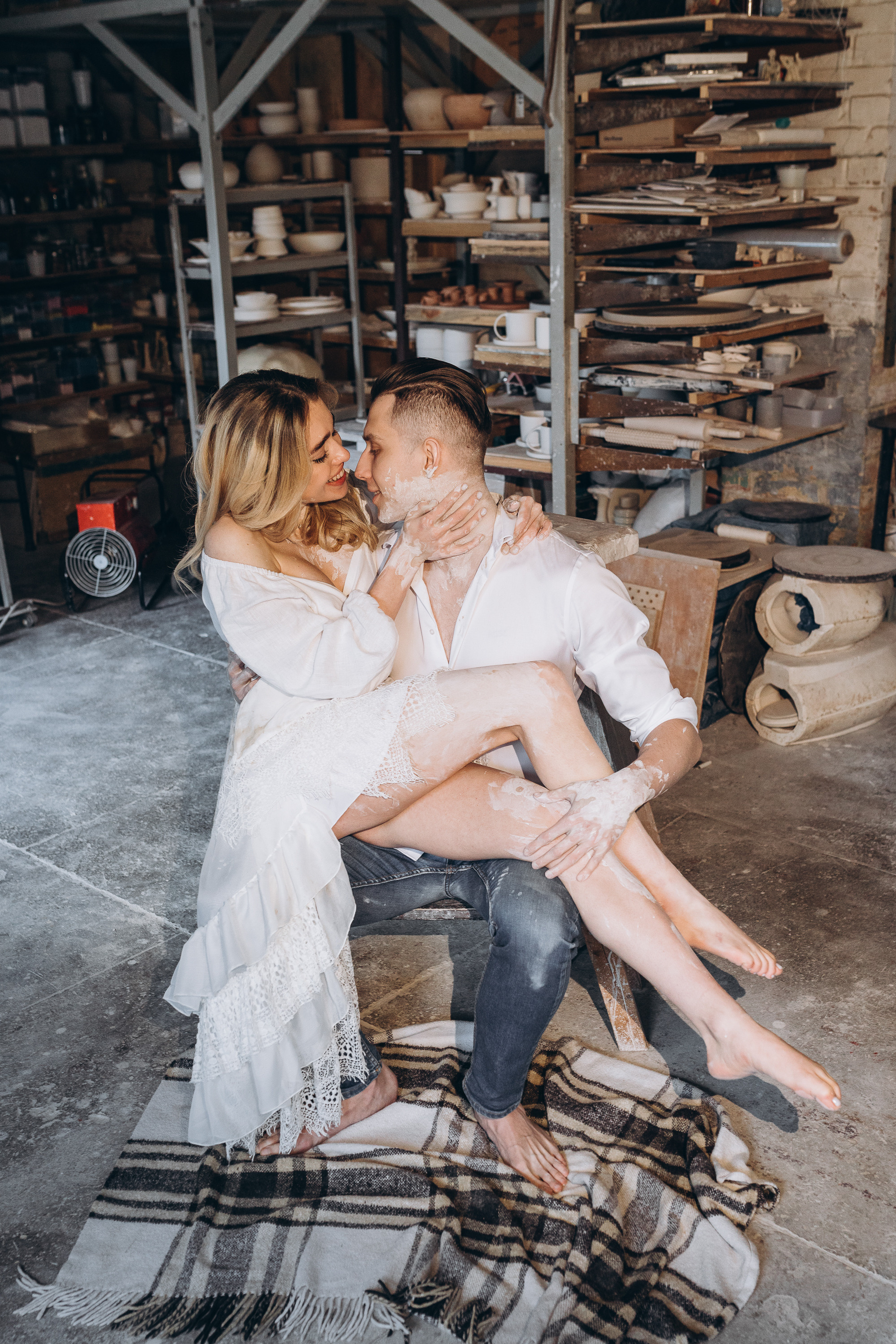 Love in the pottery. Wedding photographer Osokin Evgeniy
