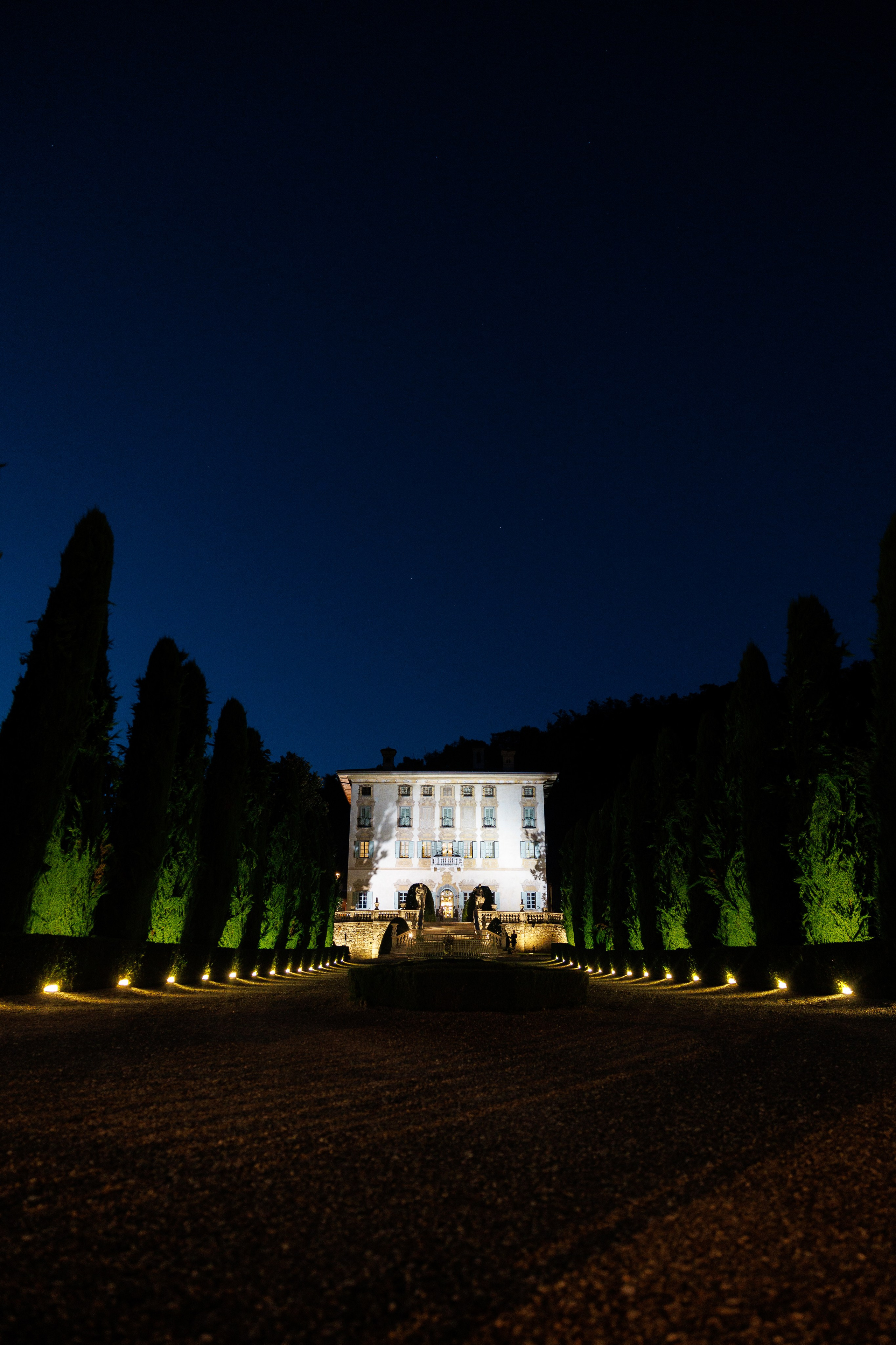 Camilla & Guiseppe (Bergamo, Villa Canton). Wedding photographer Osokin Evgeniy