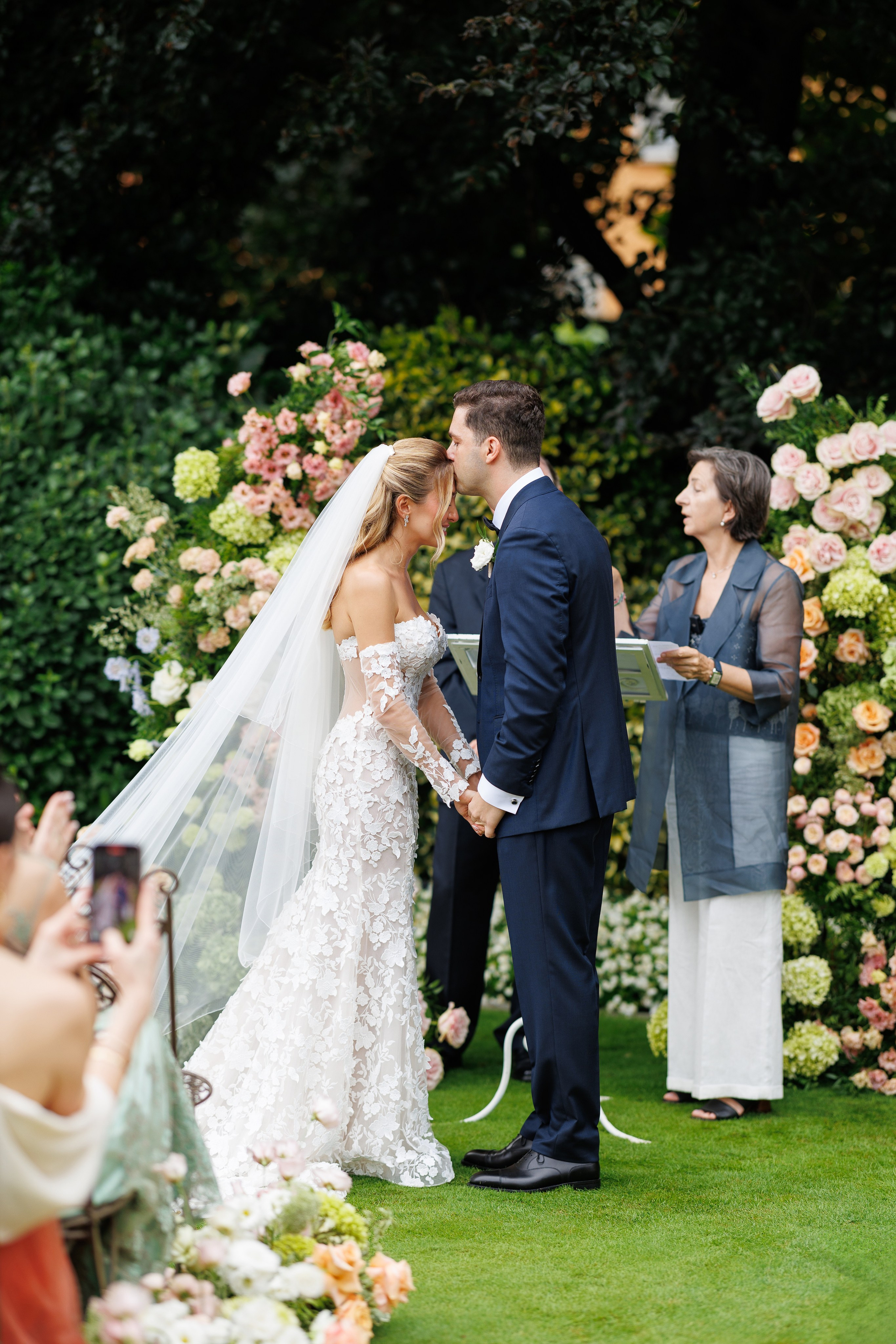 Camilla & Guiseppe (Bergamo, Villa Canton). Wedding photographer Osokin Evgeniy