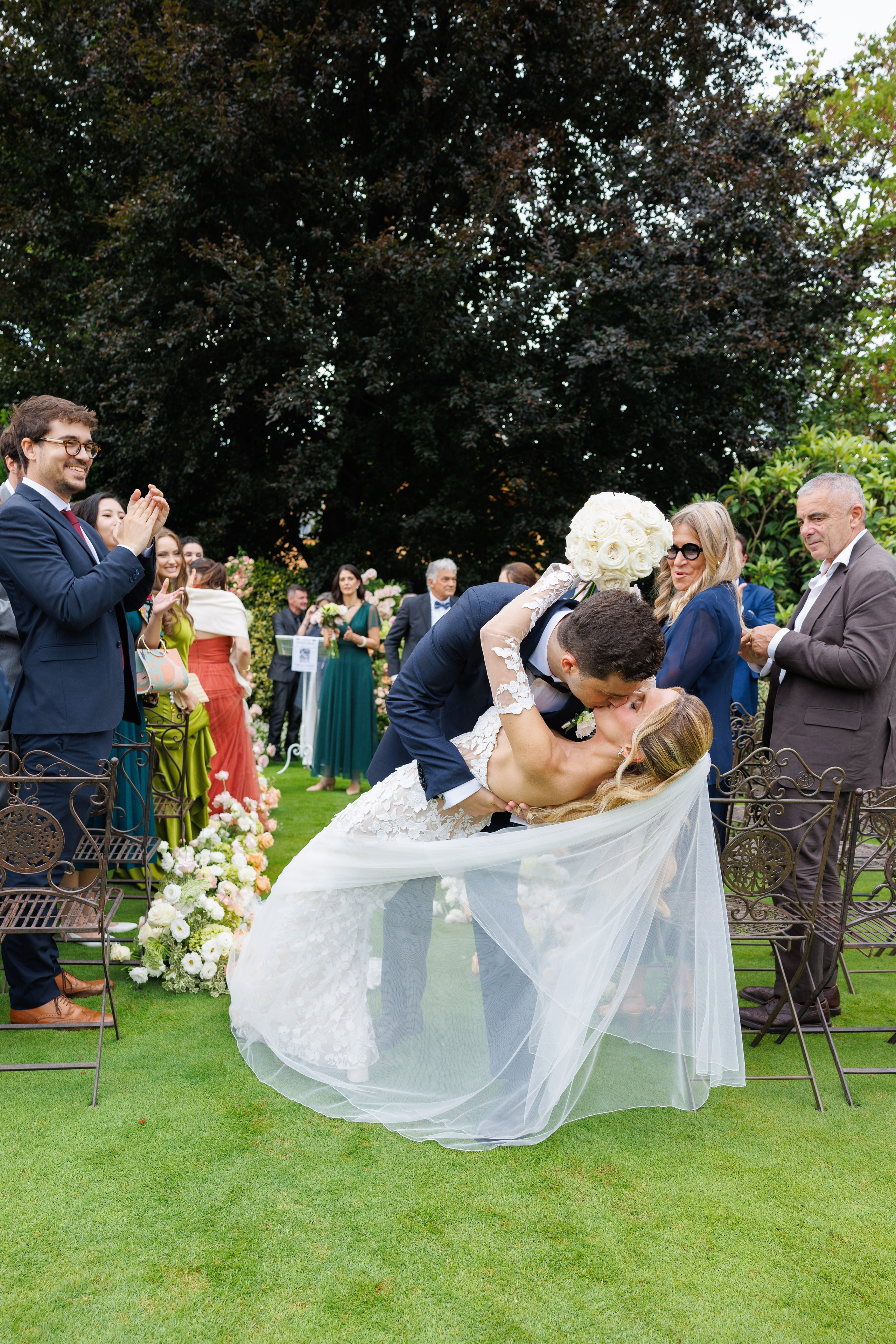 Camilla & Guiseppe (Bergamo, Villa Canton). Wedding photographer Osokin Evgeniy