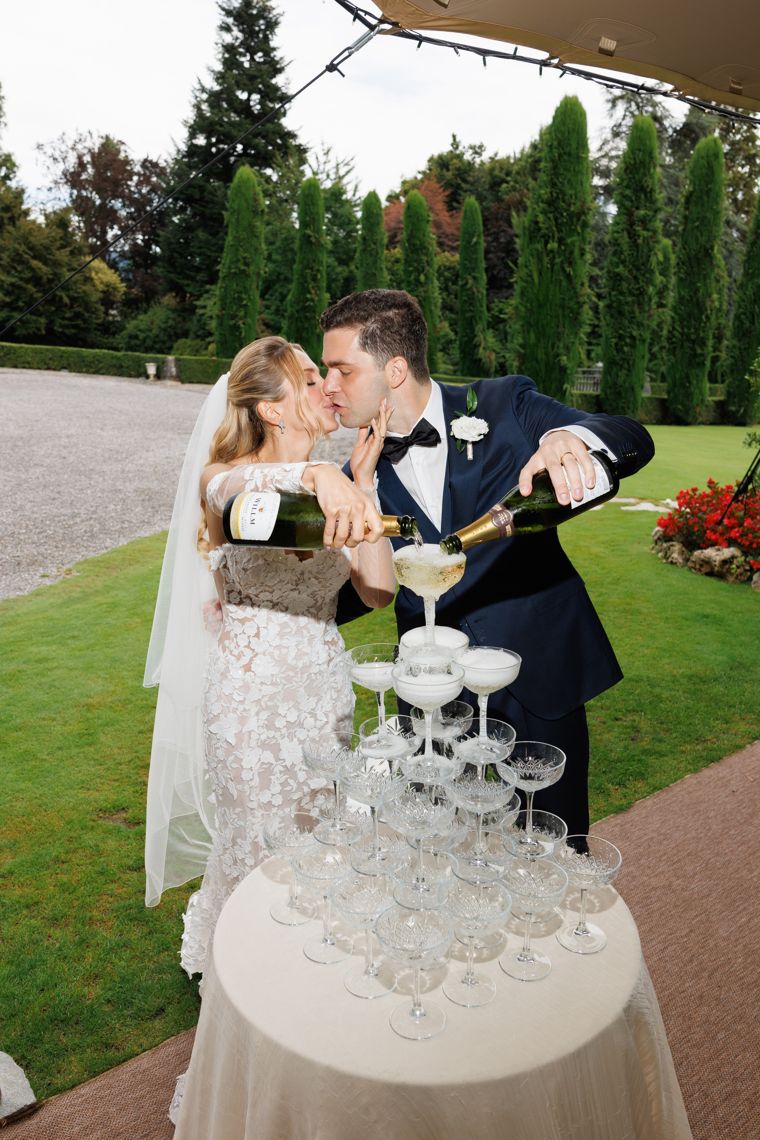 Camilla & Guiseppe (Bergamo, Villa Canton). Wedding photographer Osokin Evgeniy
