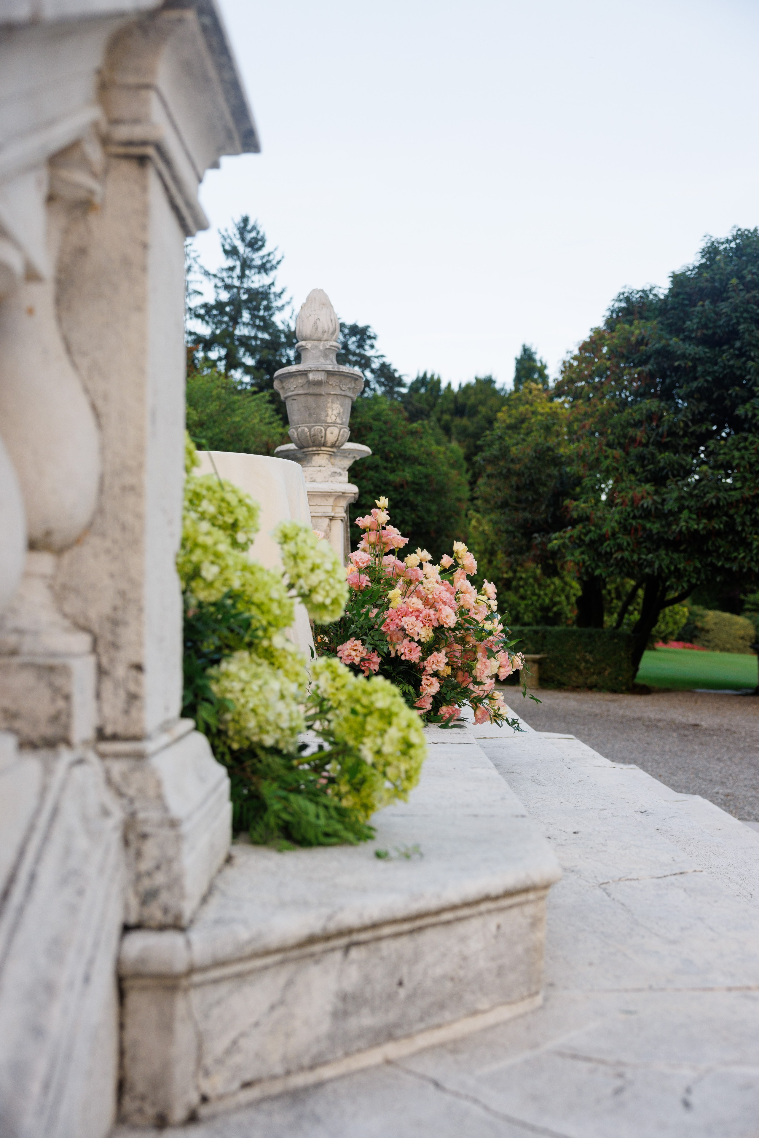 Camilla & Guiseppe (Bergamo, Villa Canton). Wedding photographer Osokin Evgeniy