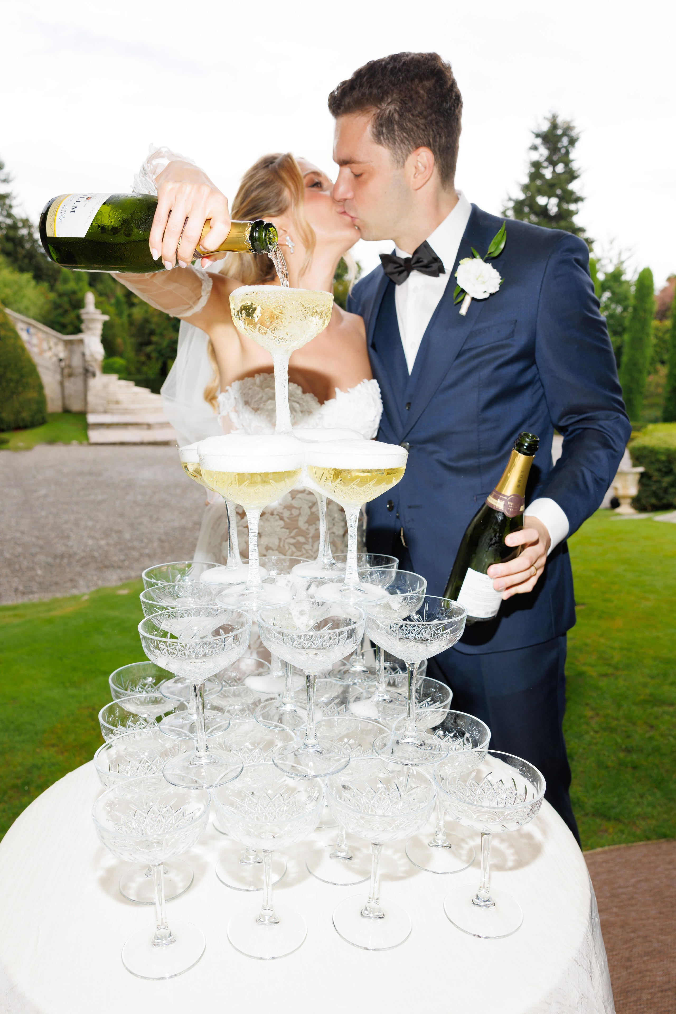 Camilla & Guiseppe (Bergamo, Villa Canton). Wedding photographer Osokin Evgeniy